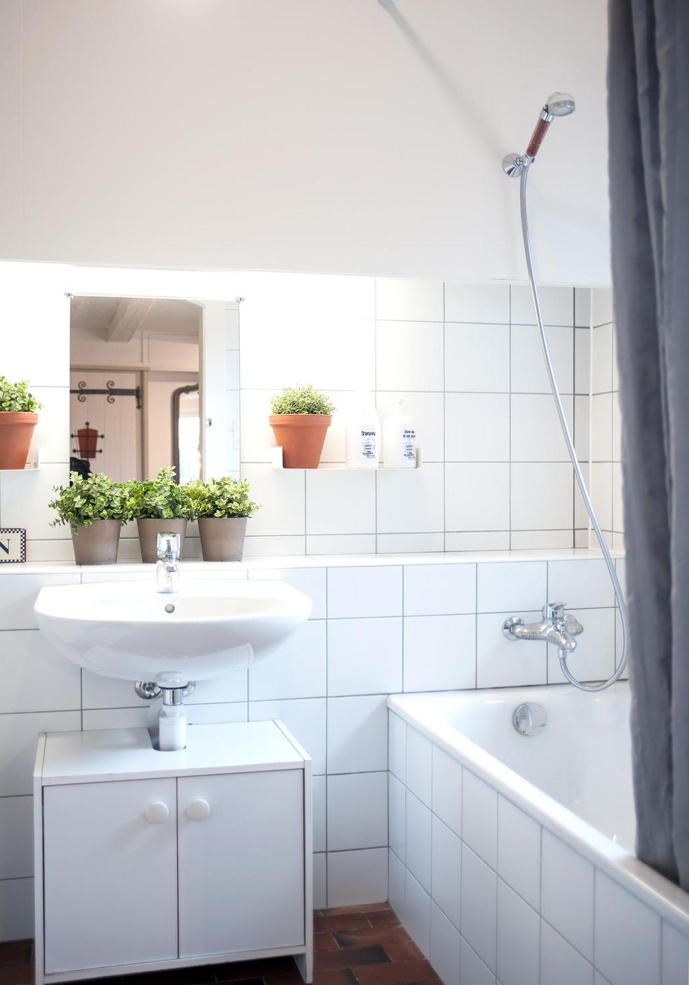 Double Room with Shared Bathroom photo 3