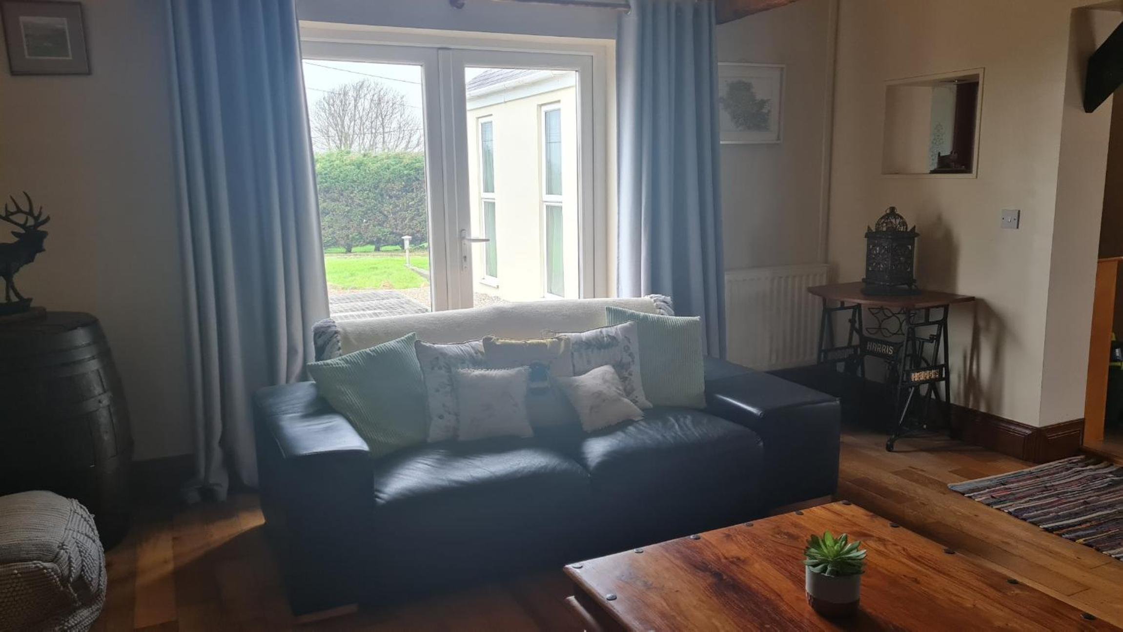 One-Bedroom House photo 3