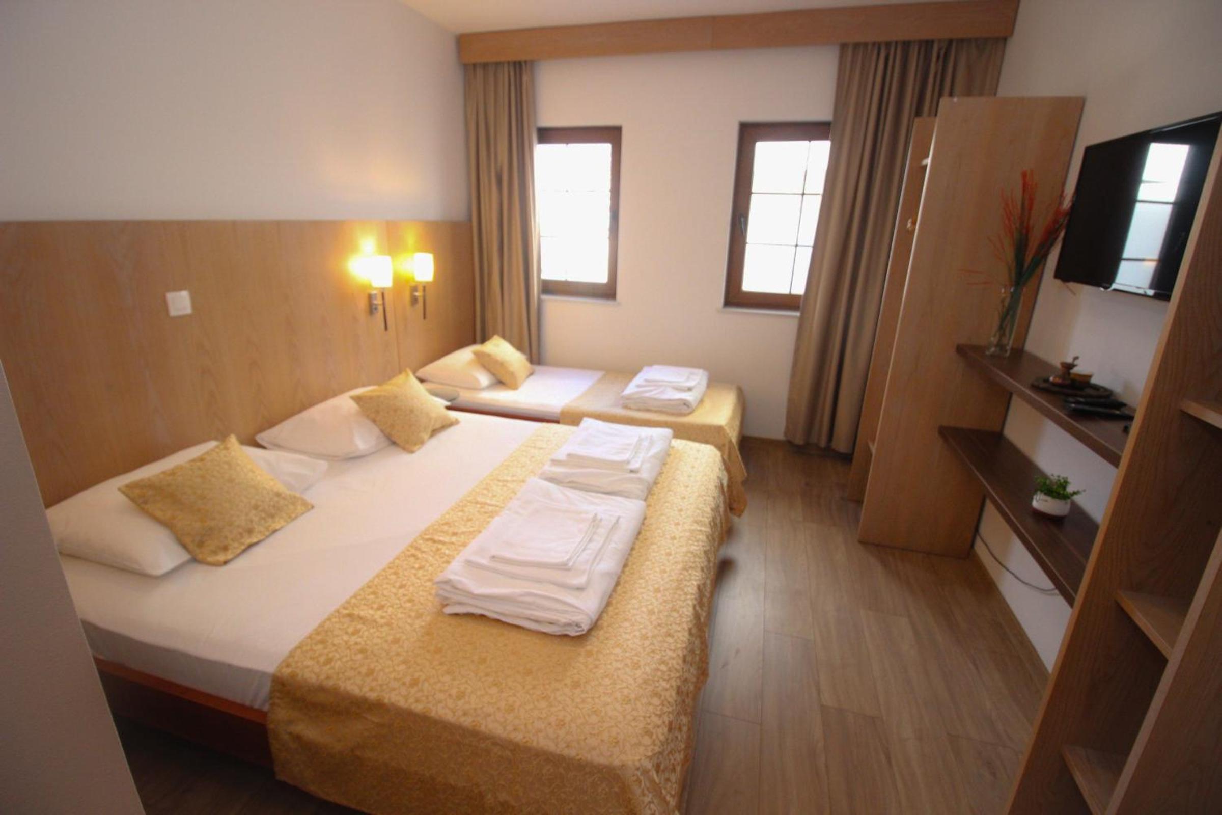 Standard Triple Room photo 1