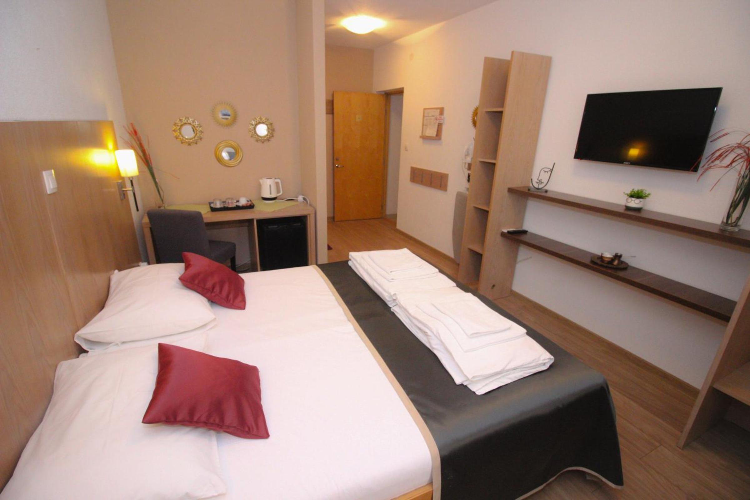 Standard Triple Room photo 3