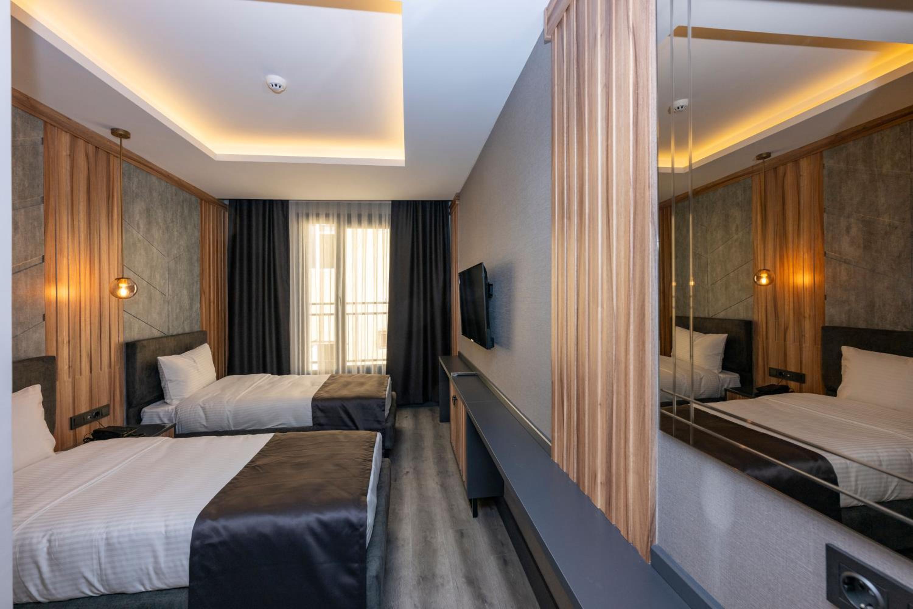 Standard Twin Room photo 2