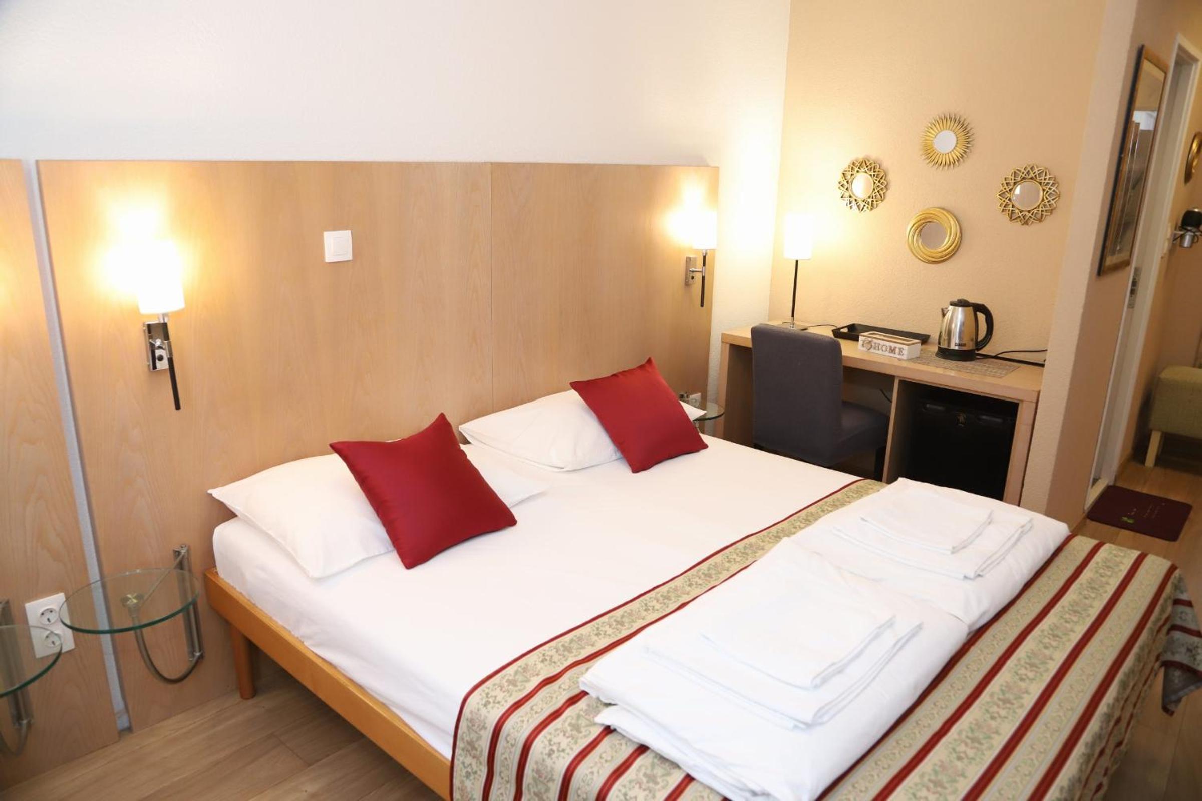 Standard Triple Room photo 3