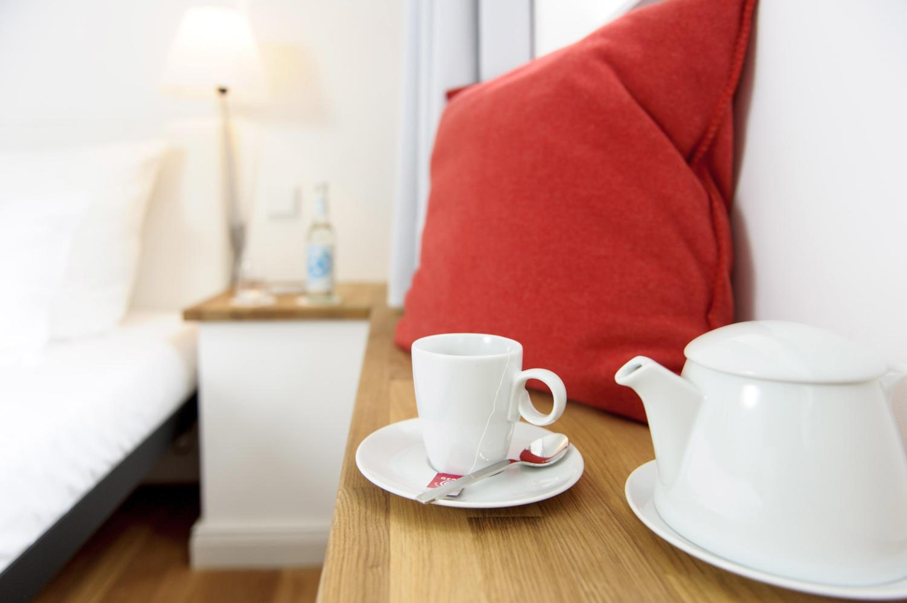 Double Room - Photo 12
