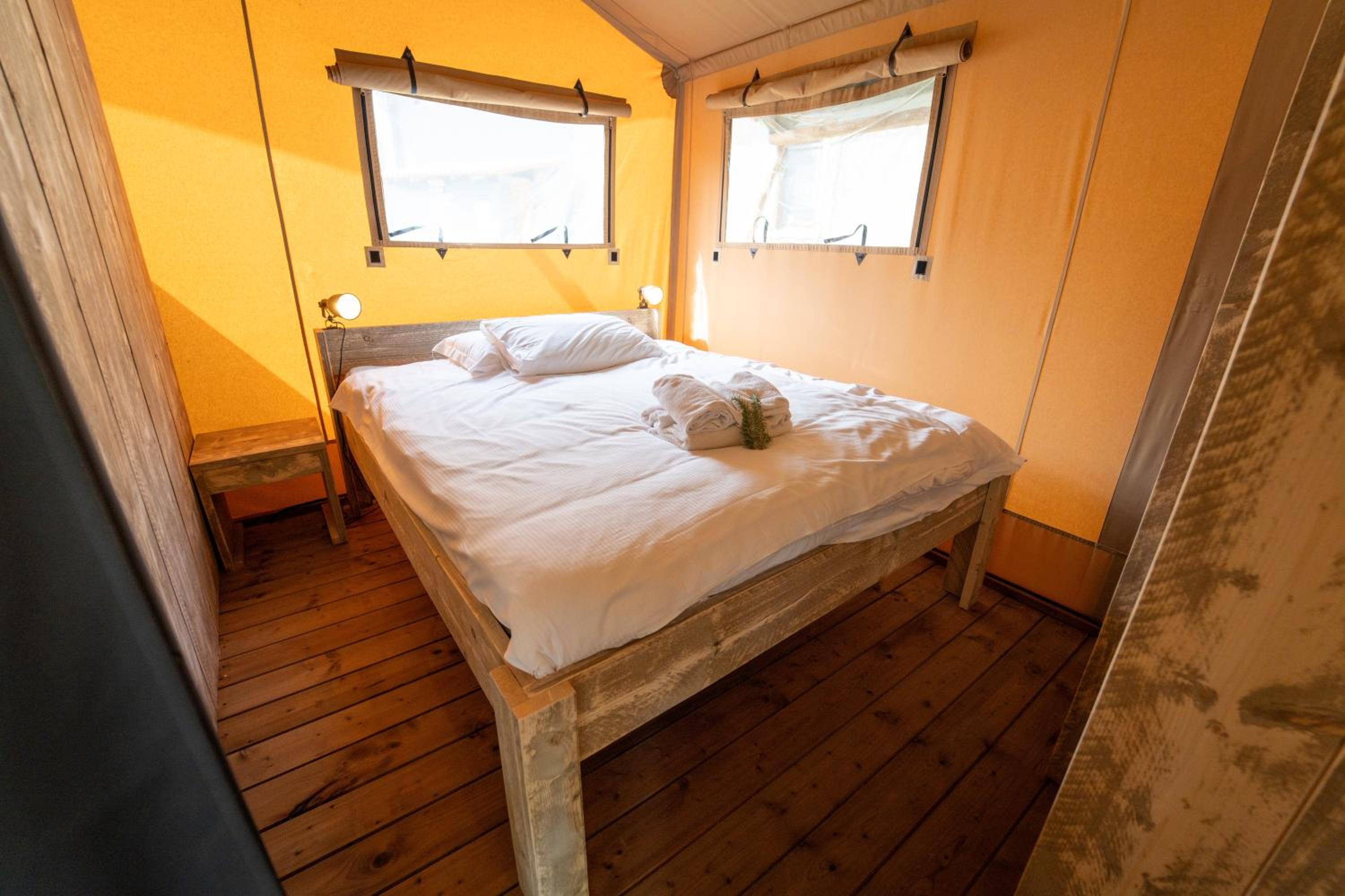 Safari Tent (4 People)