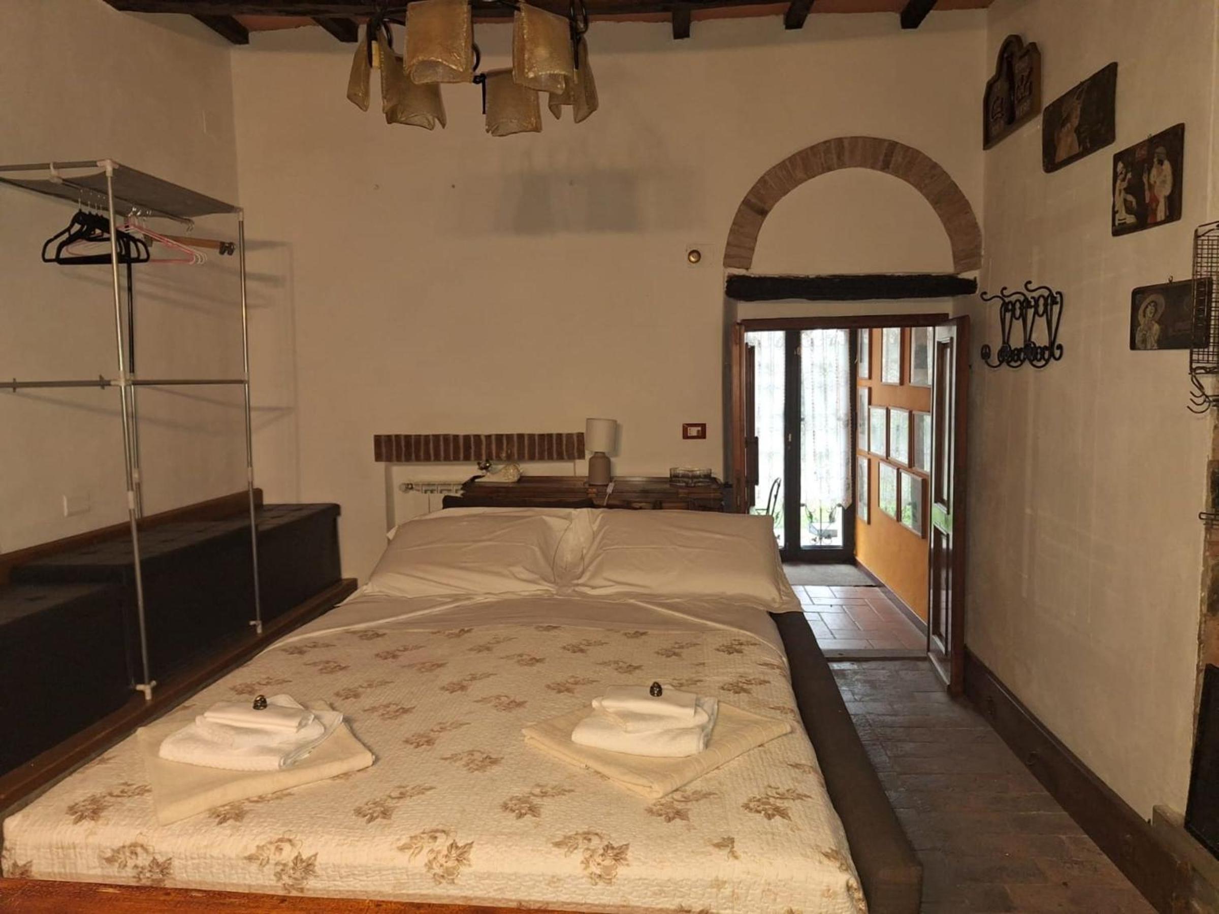 One-Bedroom House photo 1
