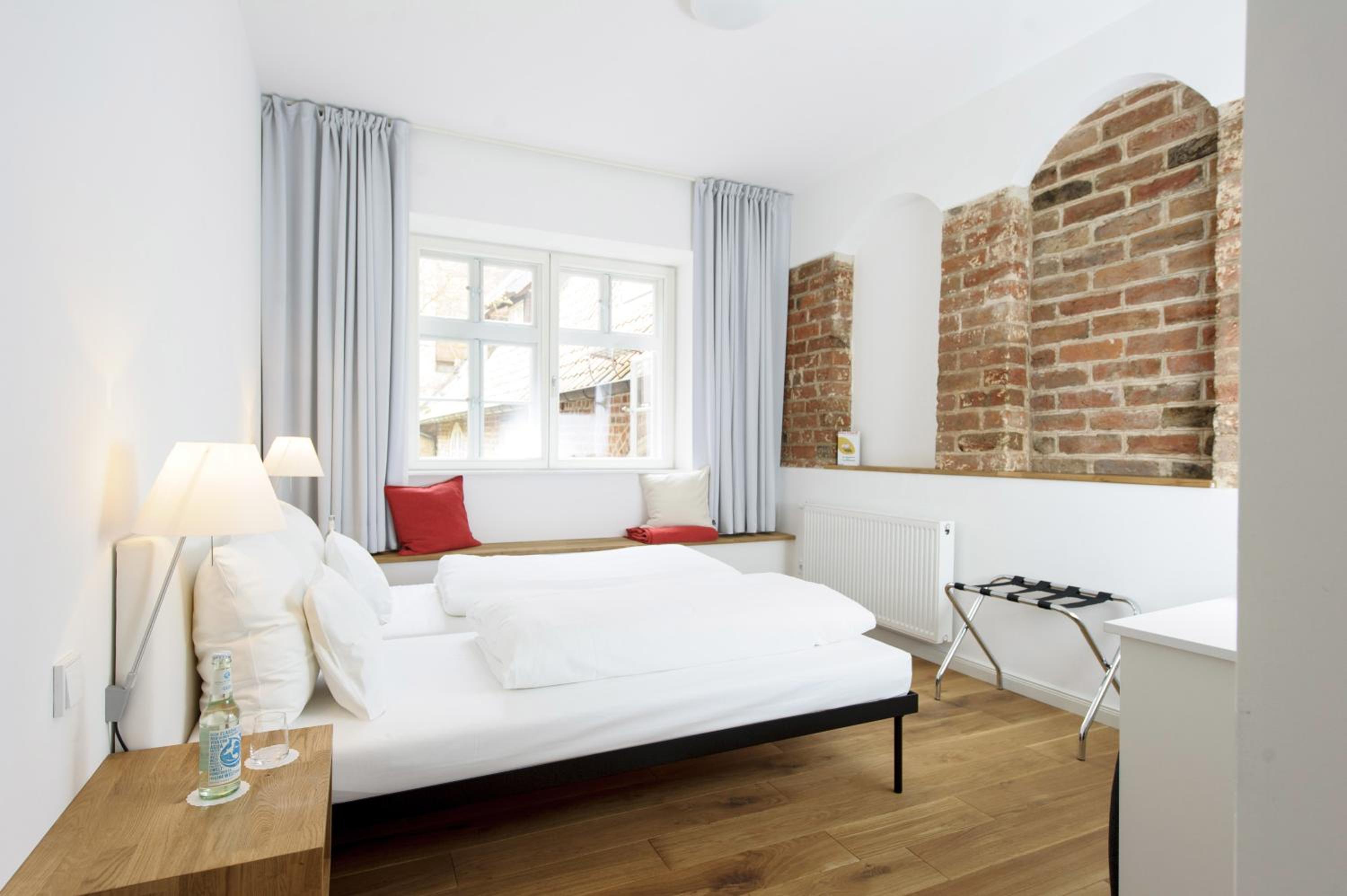 Double Room - Photo 13