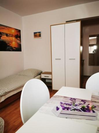 Triple Room with Balcony photo 3