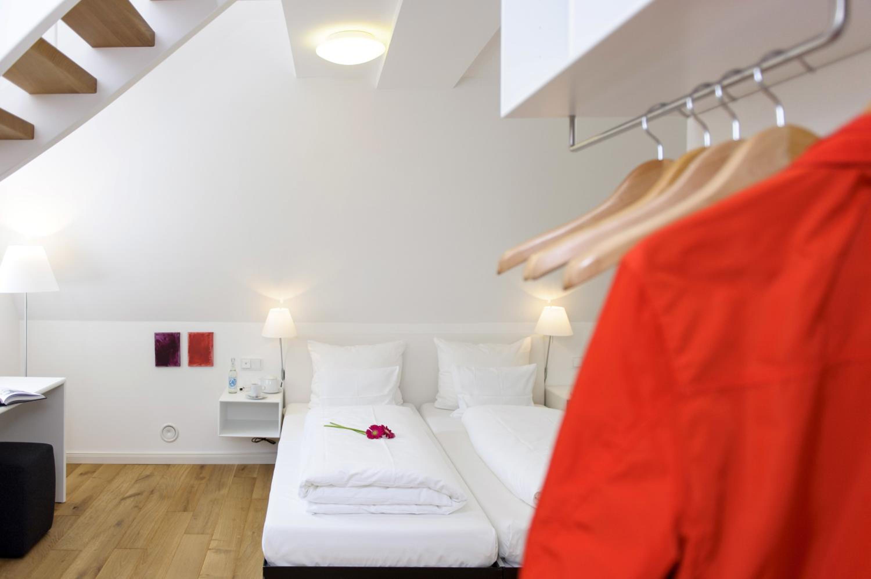 Deluxe Family Room - Photo 3