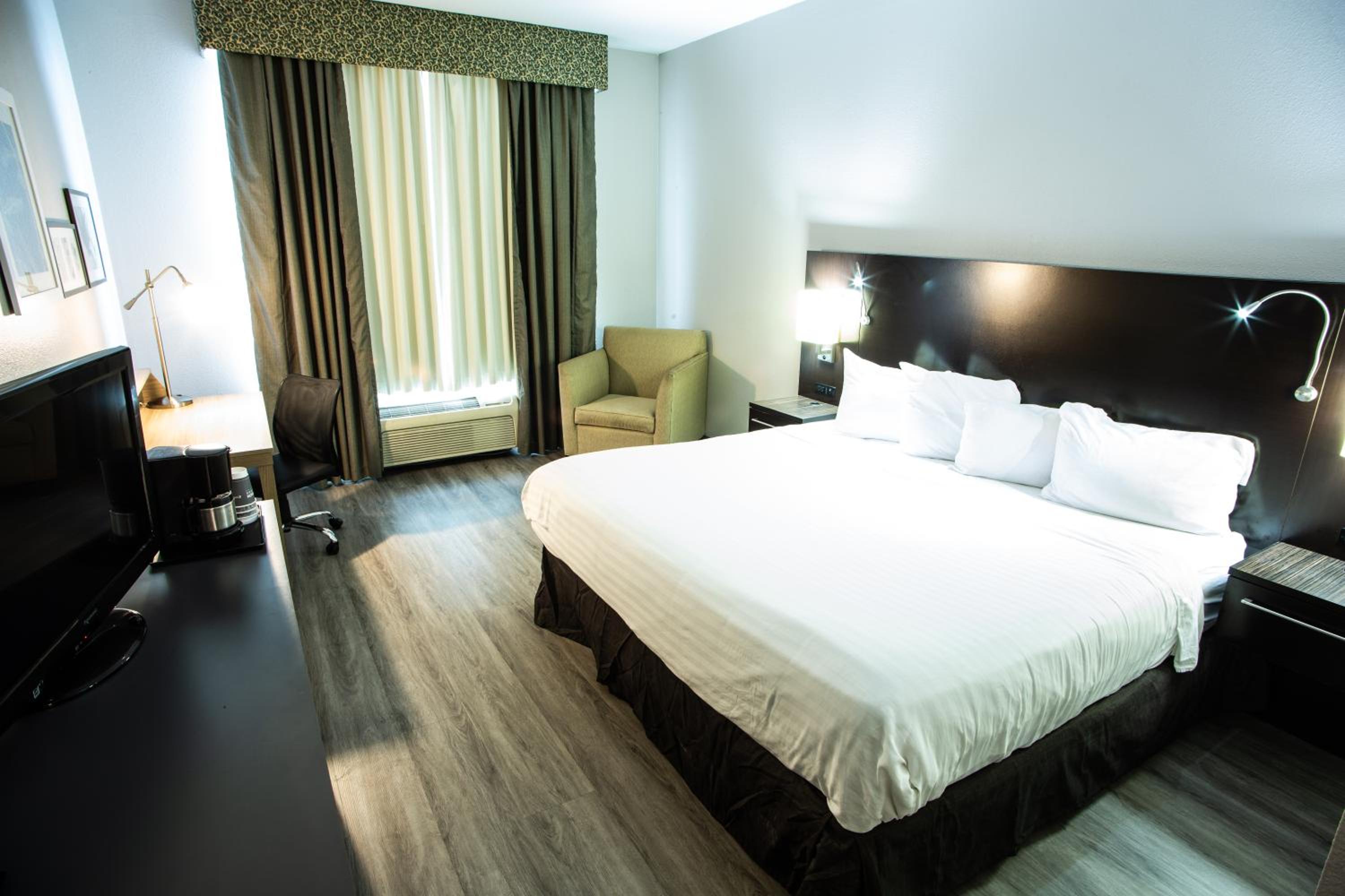 King Room - Disability Access/Non Smoking