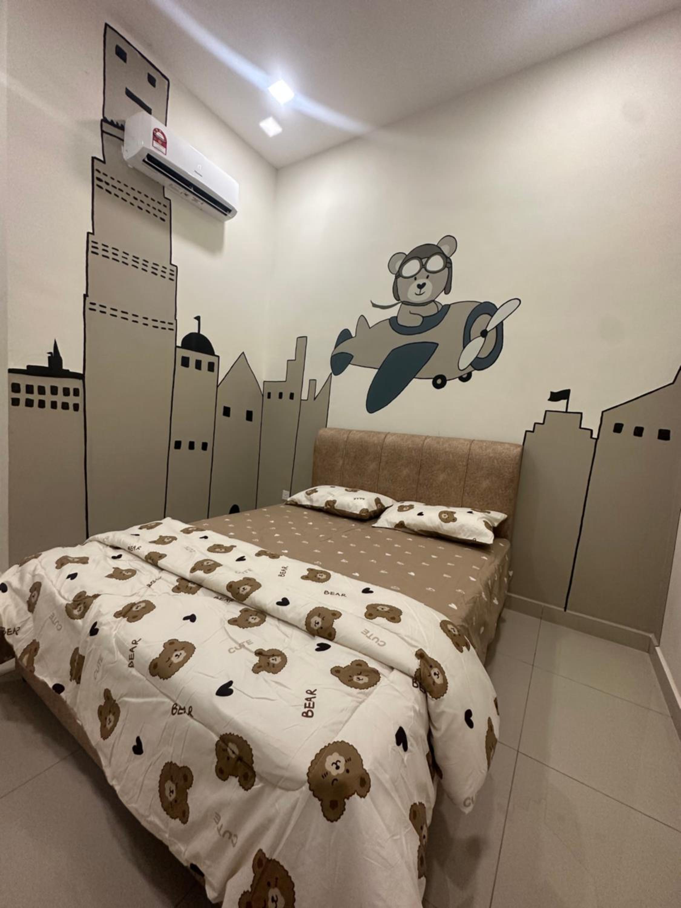 Three-Bedroom House photo 1