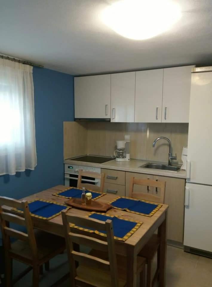 Two-Bedroom House photo 3
