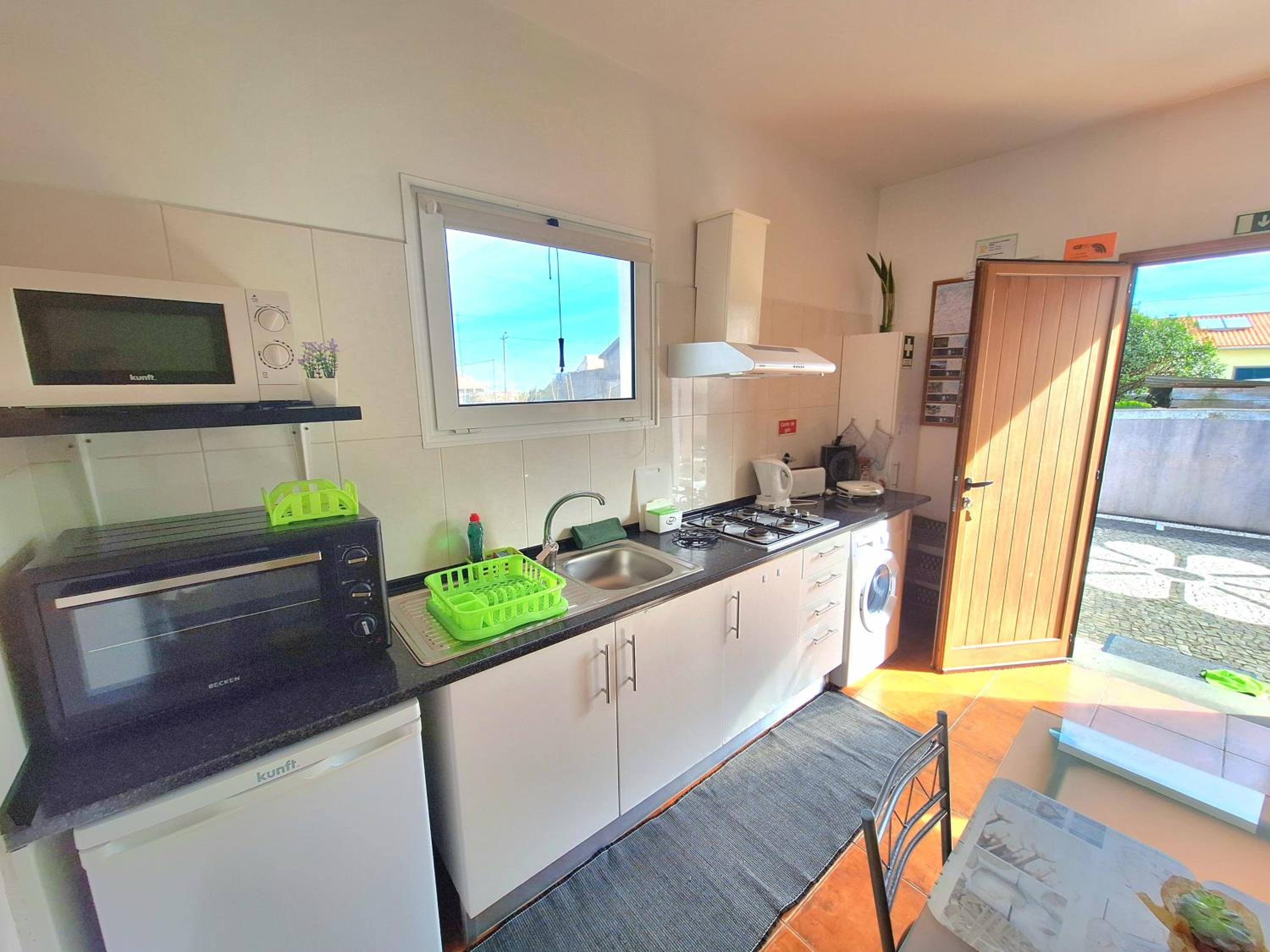 Studio Apartment - Photo 8