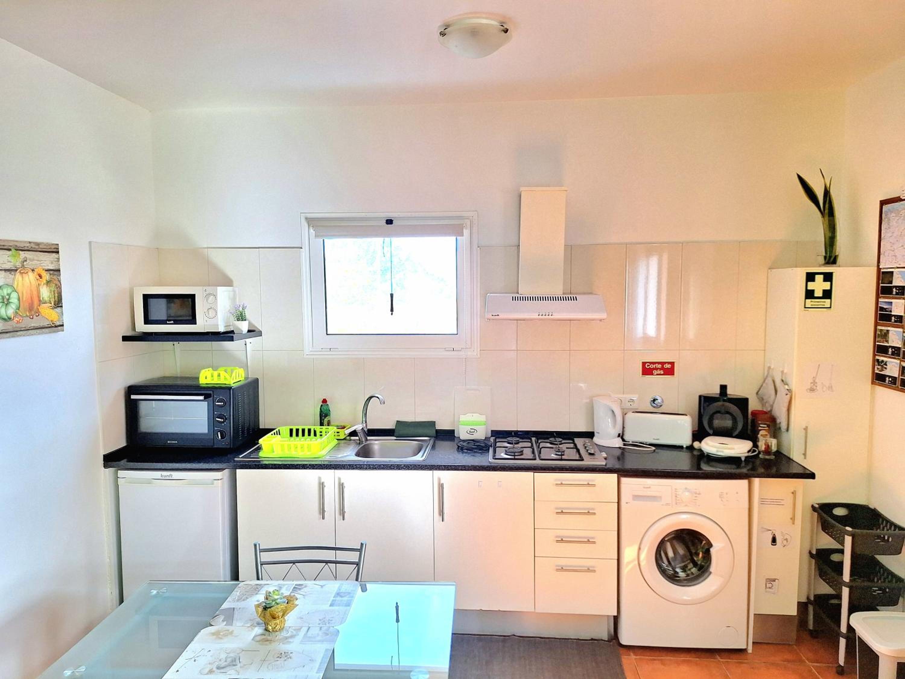 Studio Apartment - Photo 11