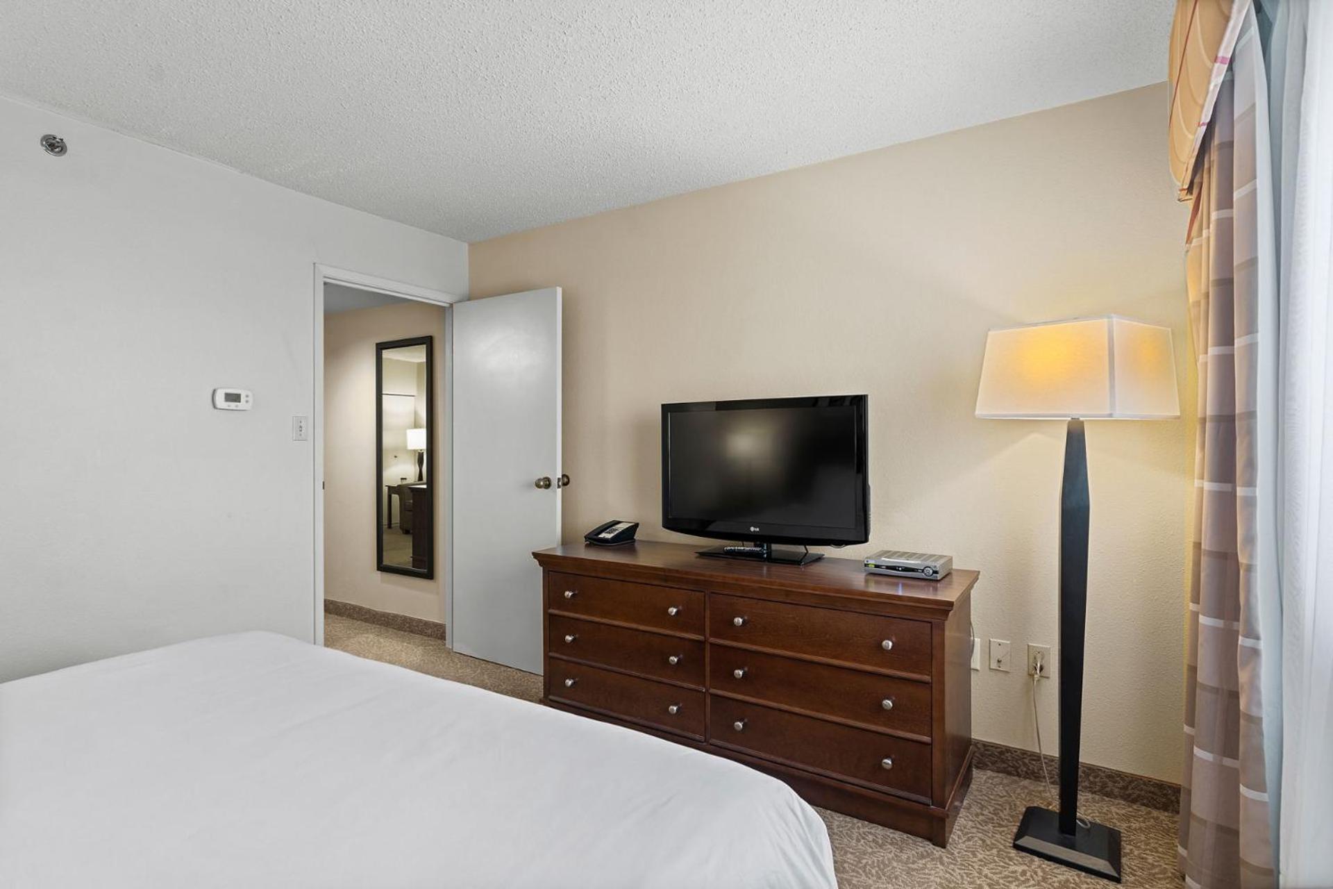 King Suite - Photo 3