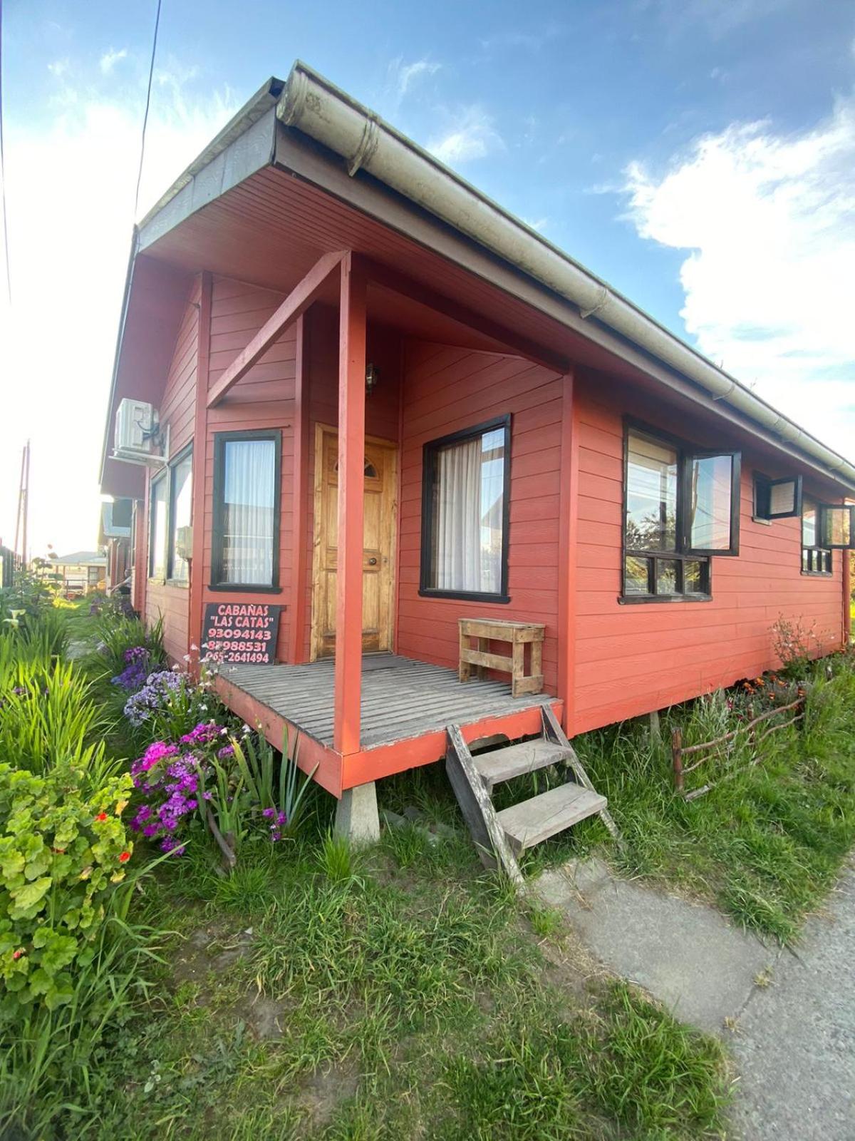 Three-Bedroom House photo 2