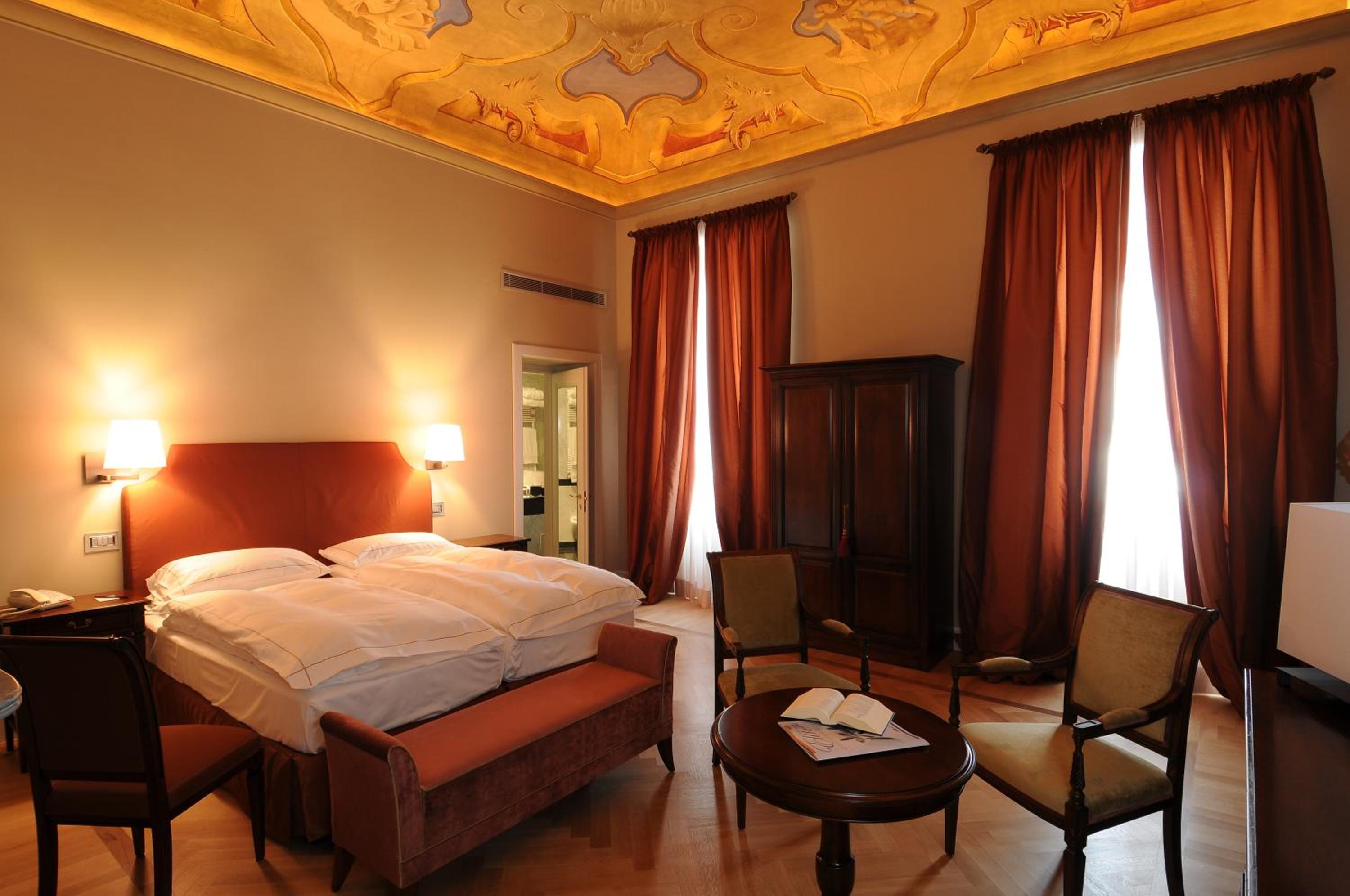 Deluxe Double Room - Photo 6