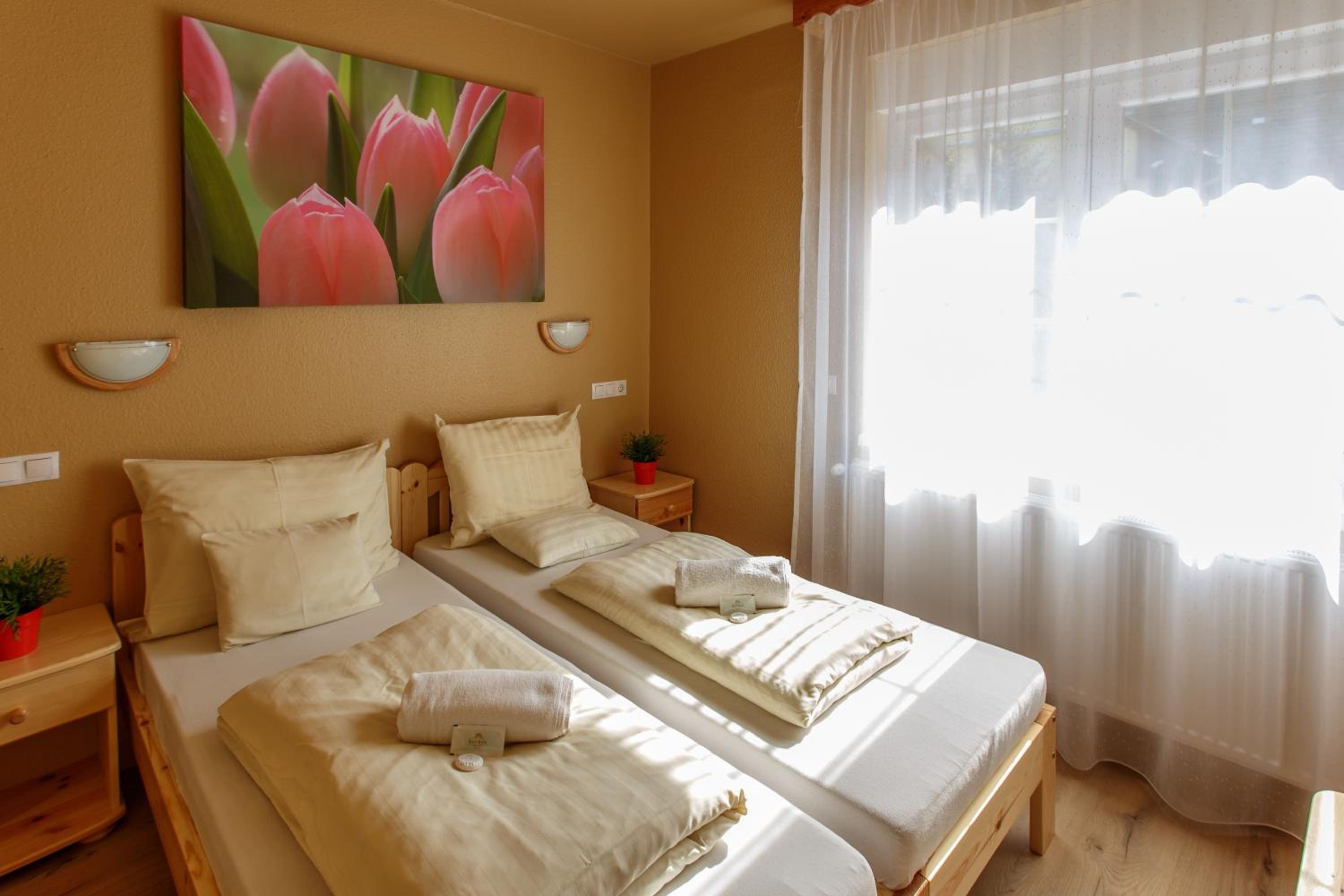 Apartment (2 Adults)