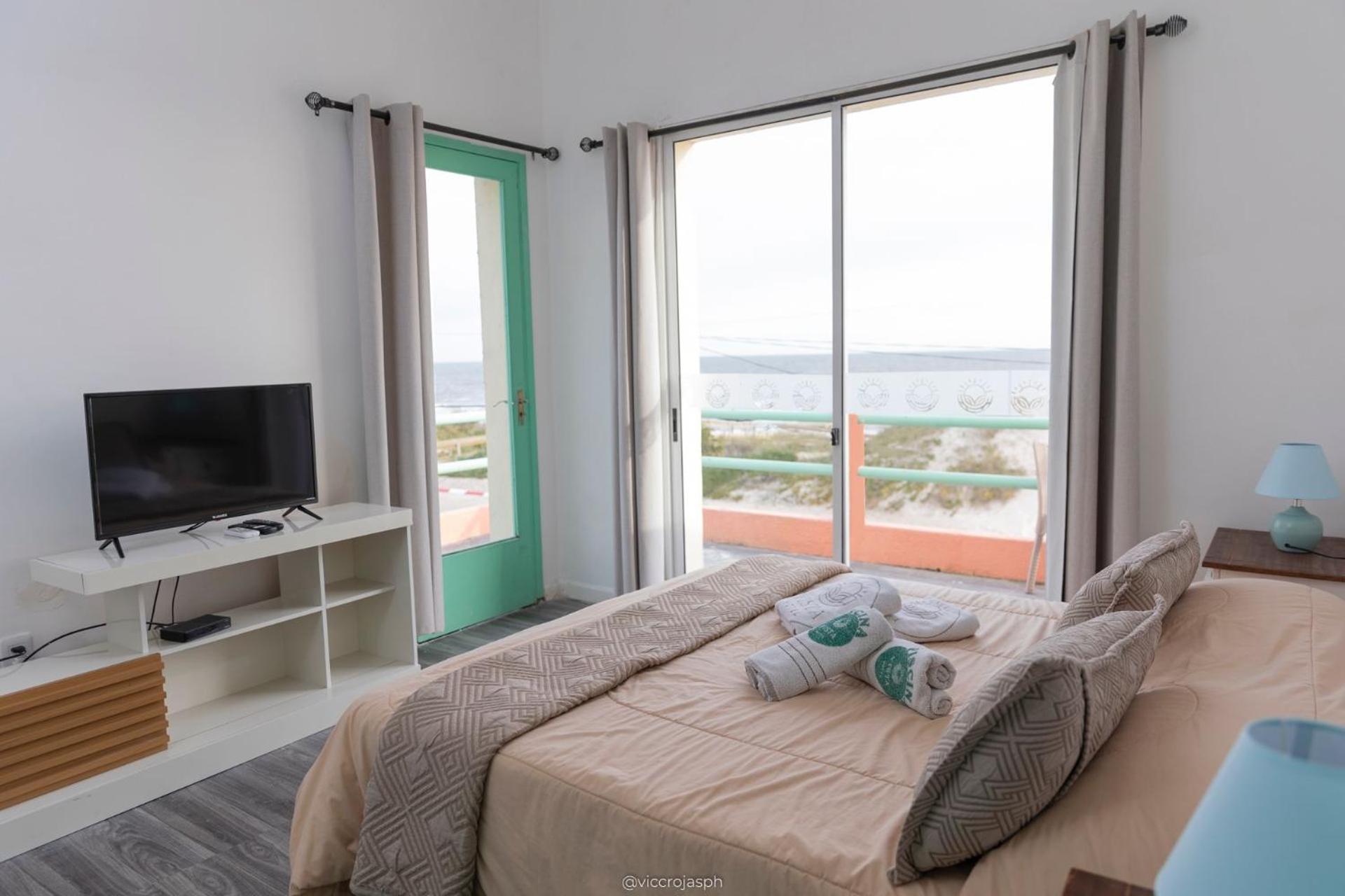 Deluxe Double Room with Balcony and Sea View photo 1