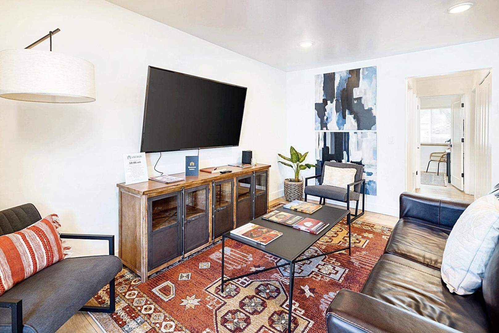 Apartment photo 1