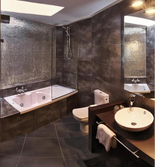 Queen Room with Spa Bath photo 3