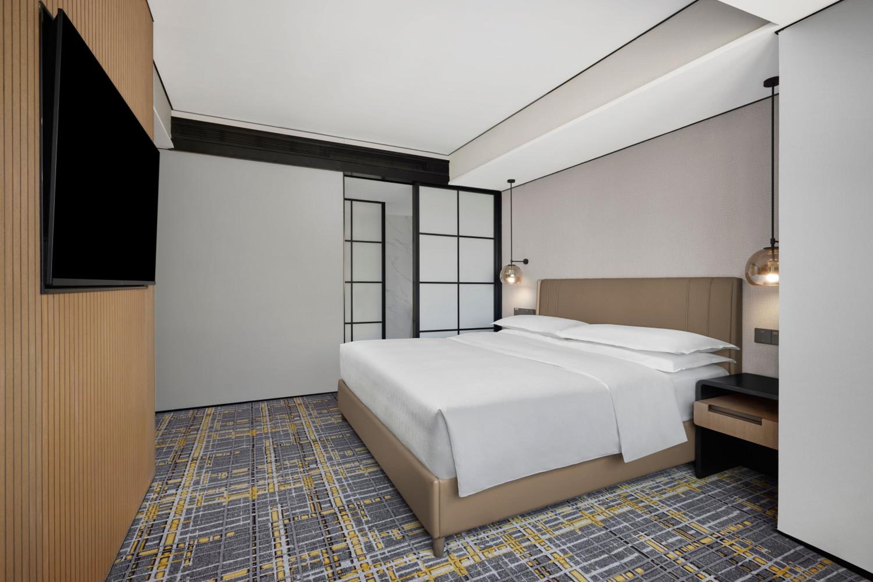 Superior Suite - Photo 5