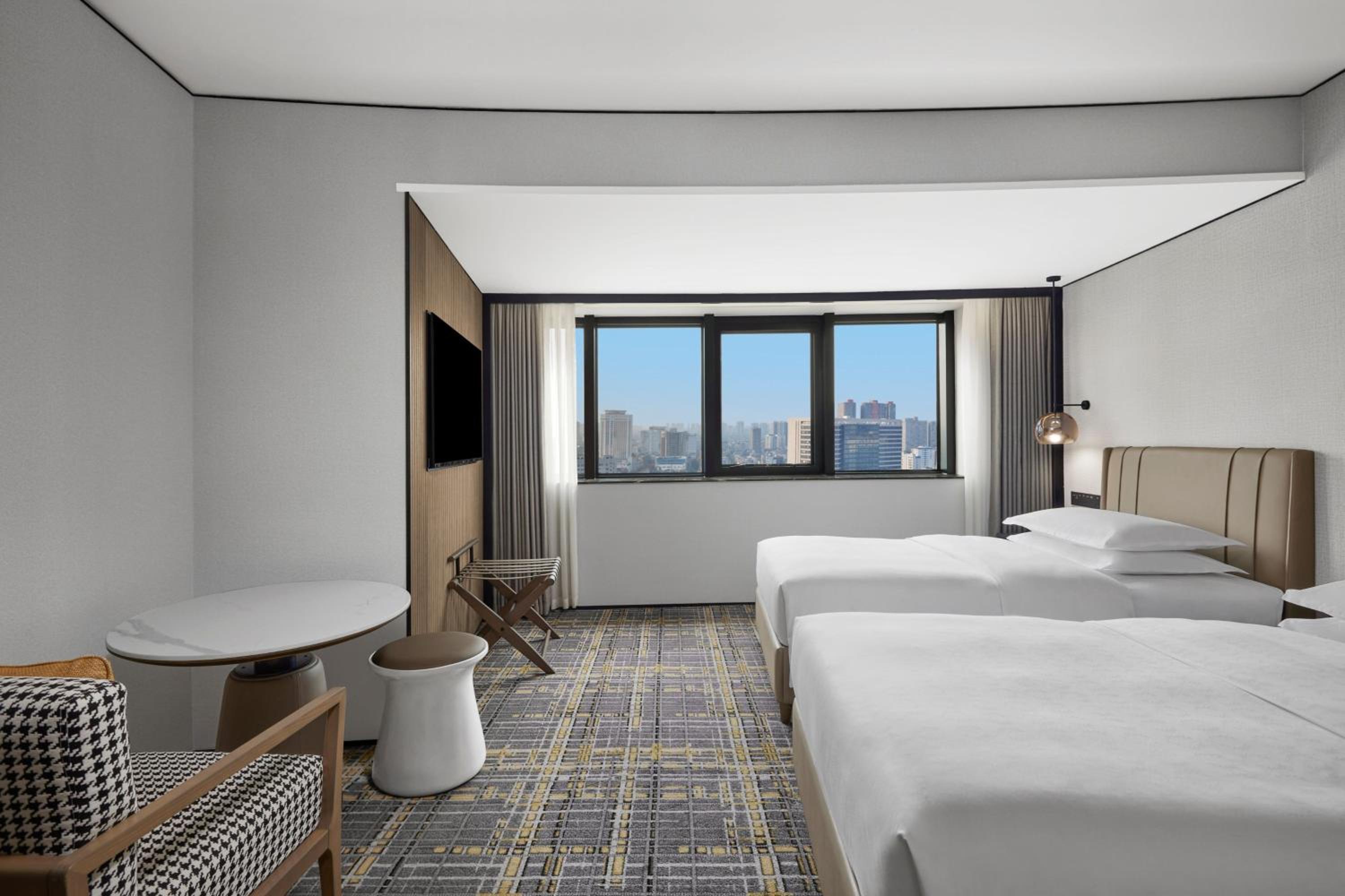 Superior Twin Bed Room - Photo 5