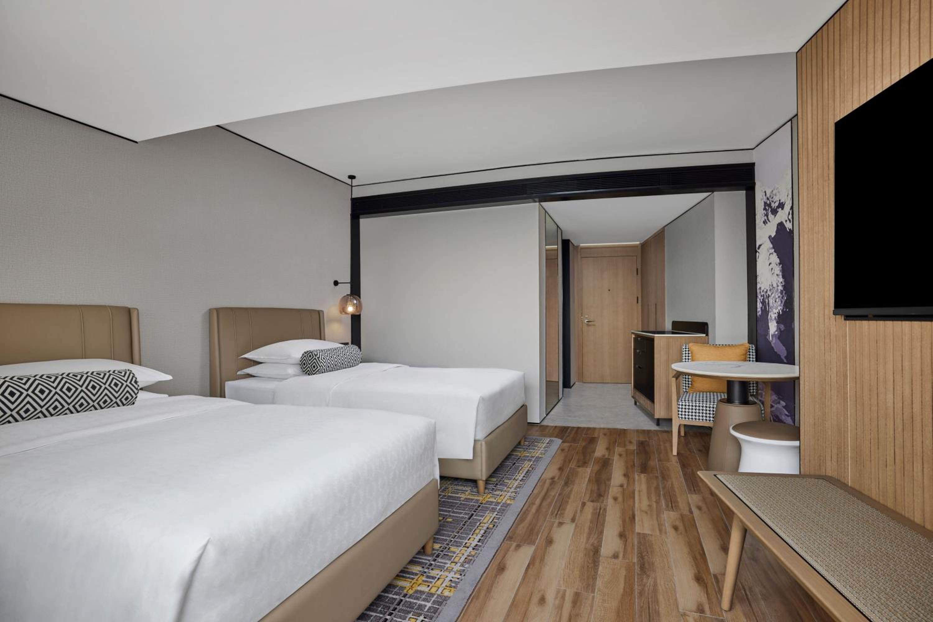 Executive Twin Bed Room - Photo 4