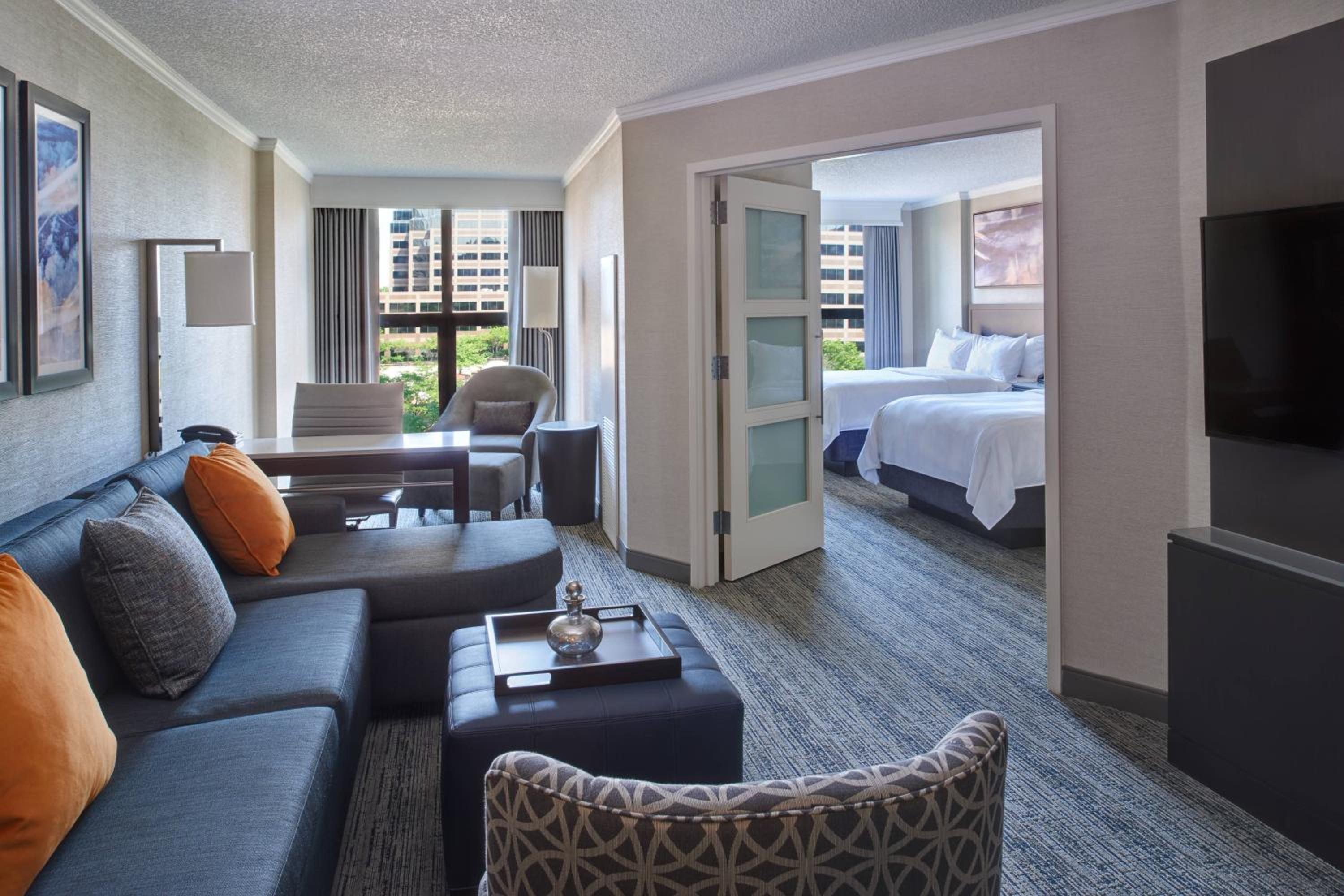 One-Bedroom Suite with Sofa Bed - Photo 6