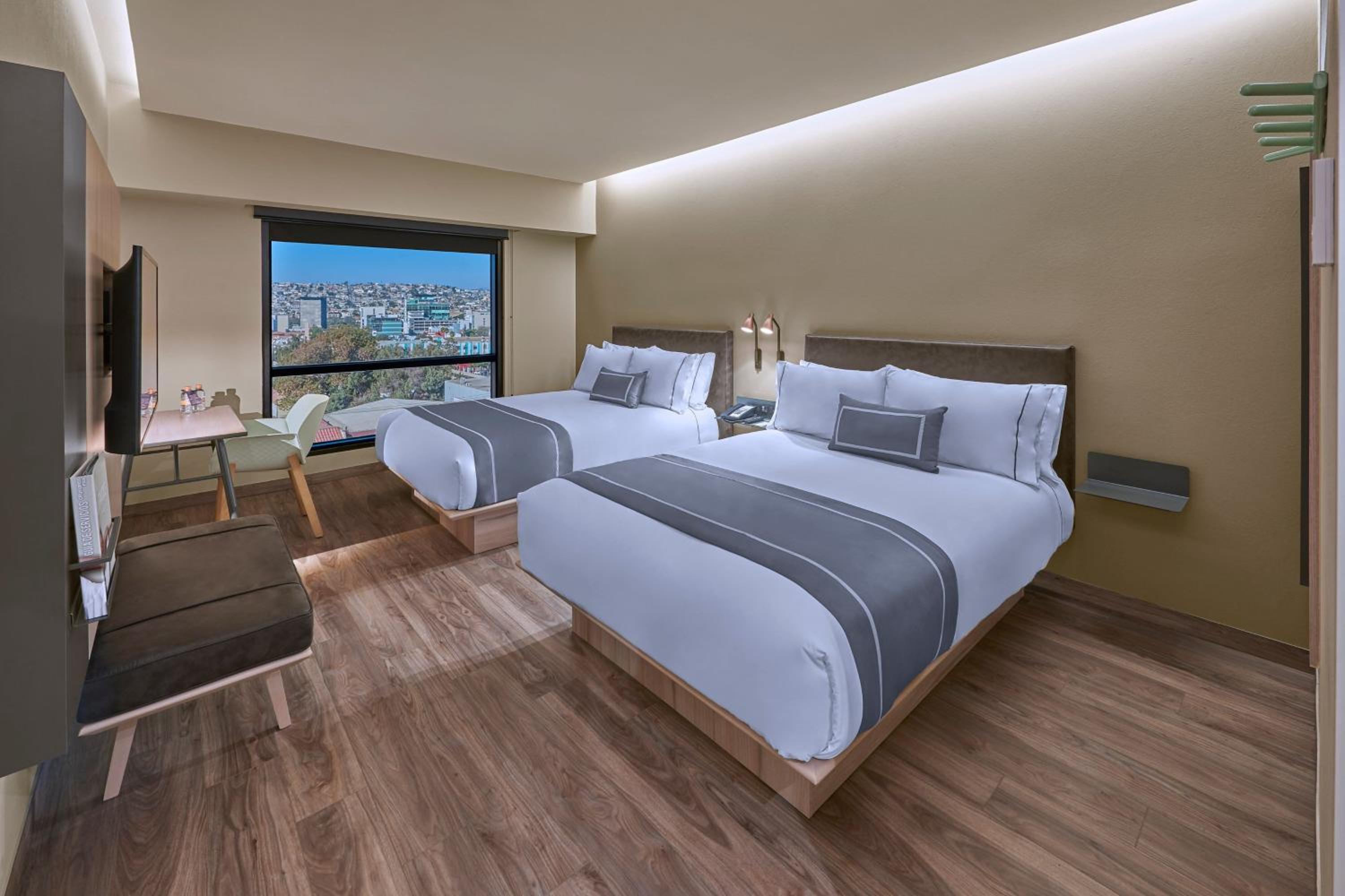 Double Room with Two Double Beds - Photo 4