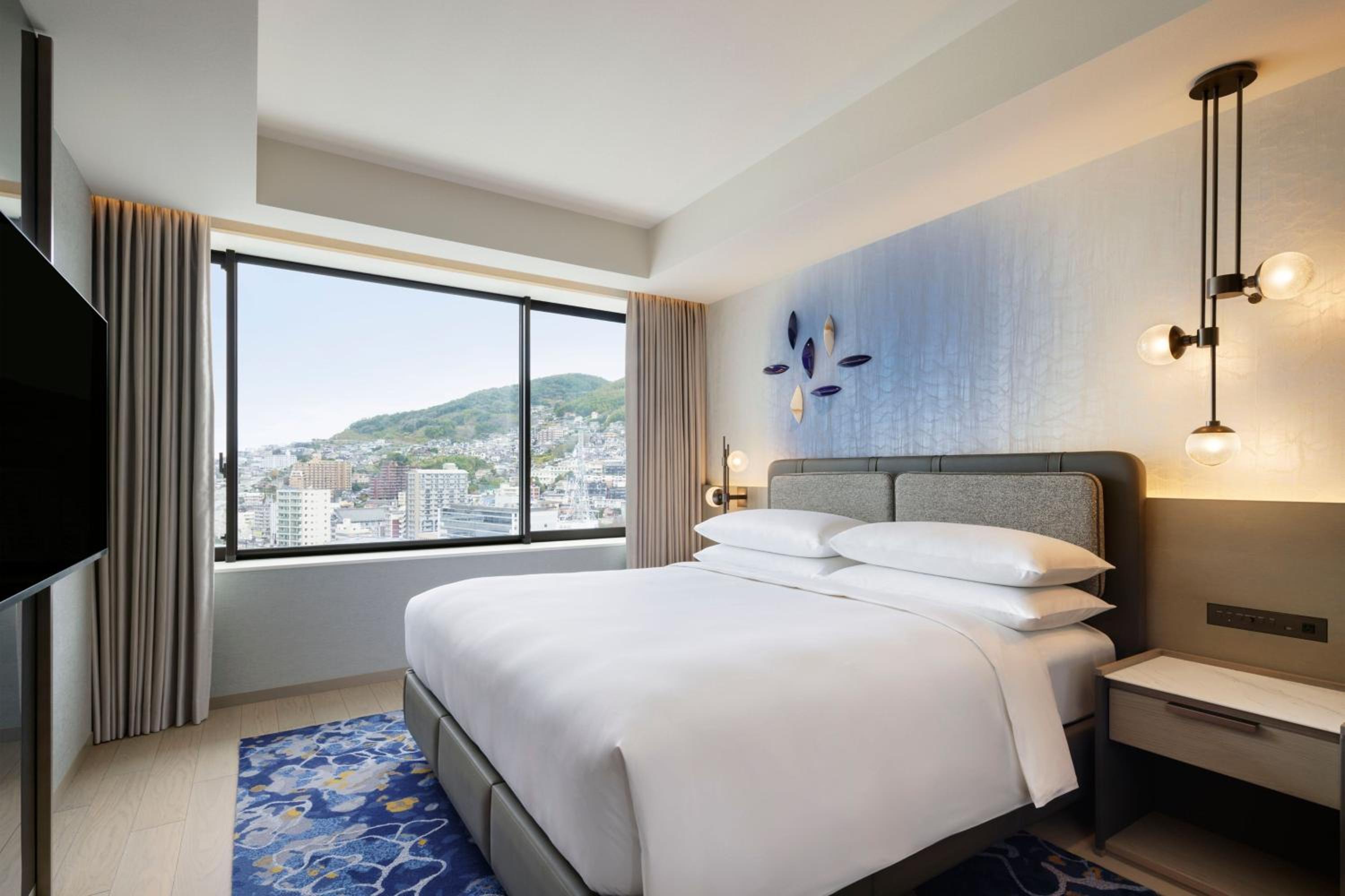 Club King Room - Club Lounge Access