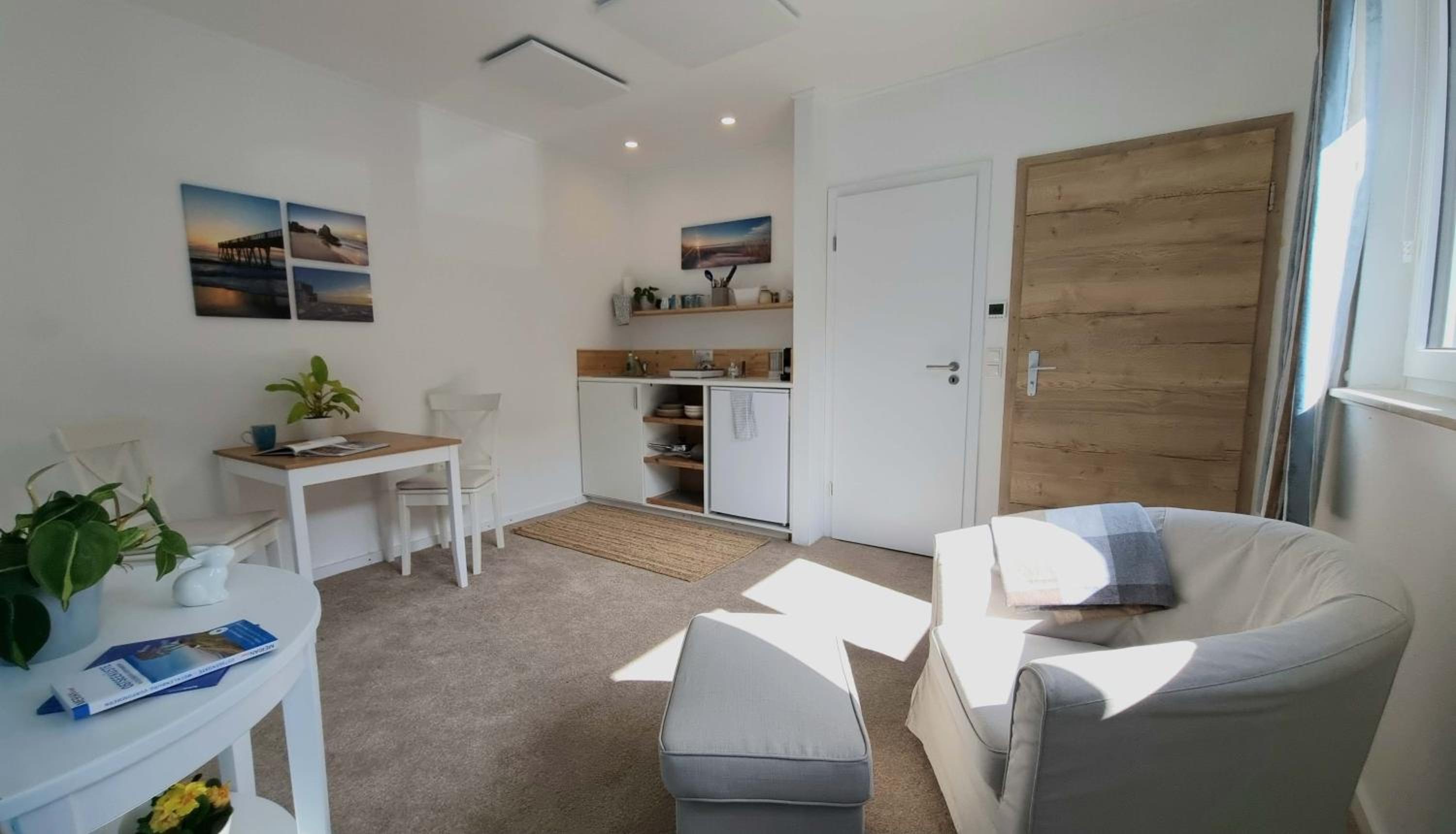 One-Bedroom Apartment photo 2