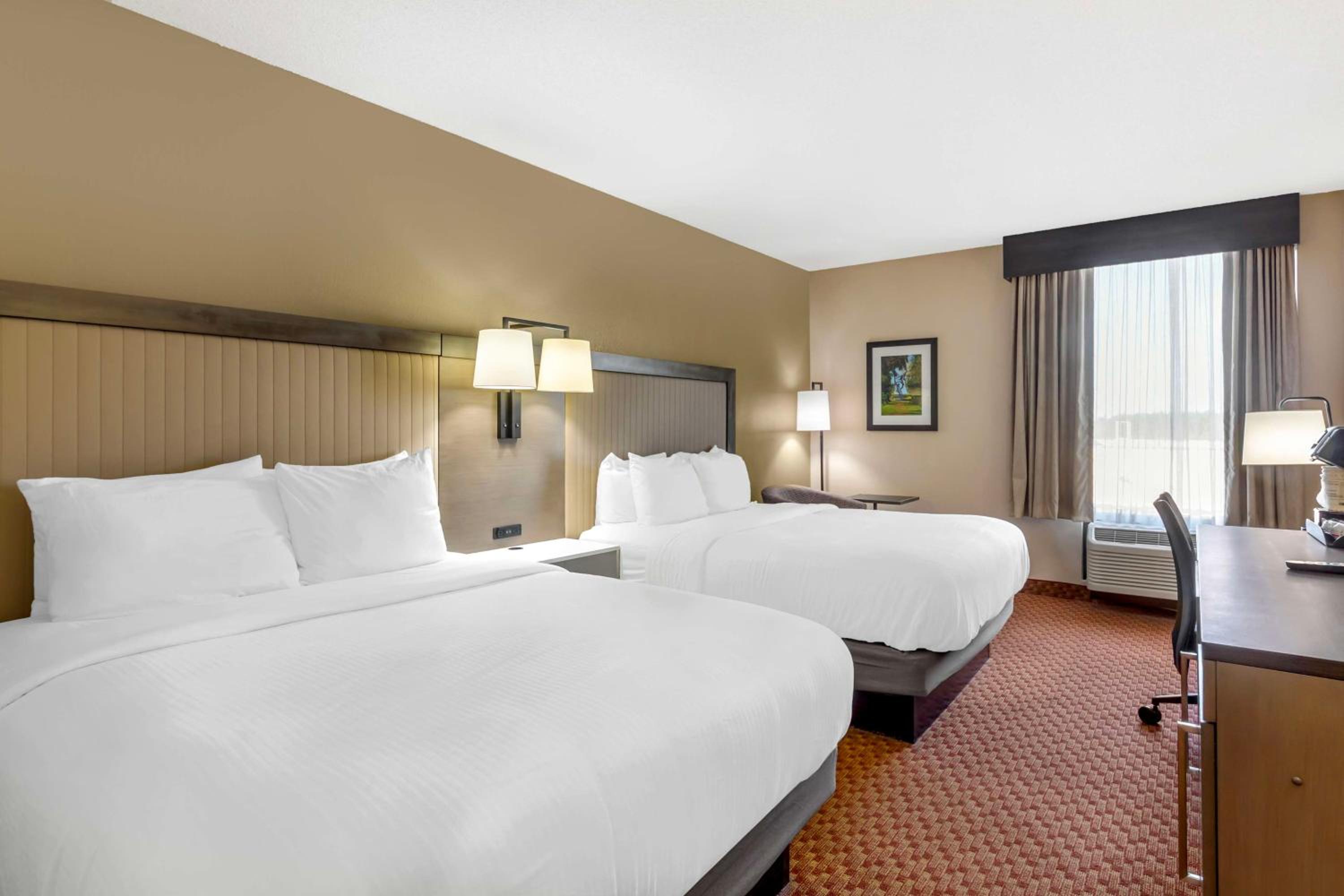 Queen Room with Two Queen Beds - Non-Smoking