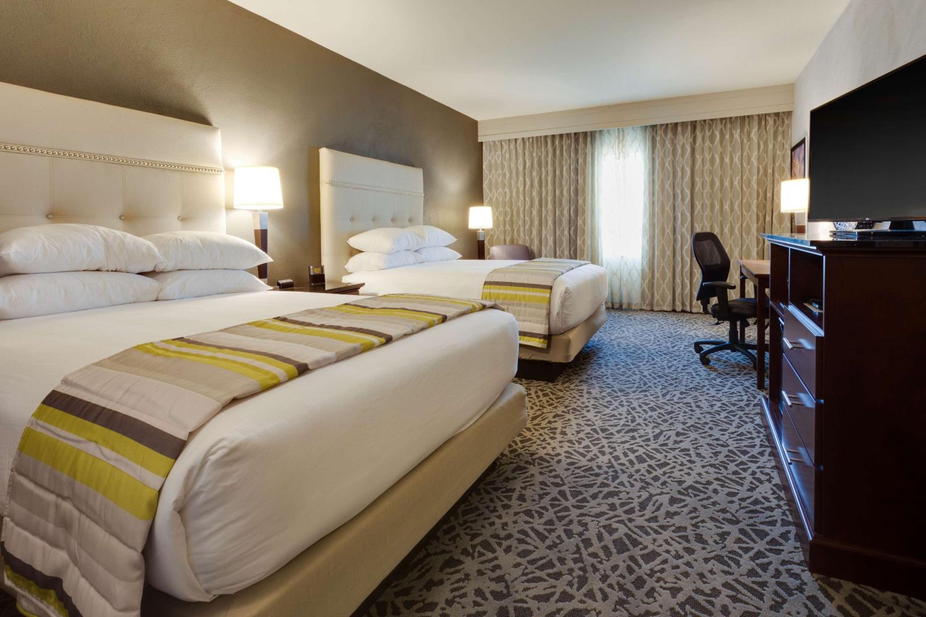 Superior Queen Room with Two Queen Beds - Hearing Accessible