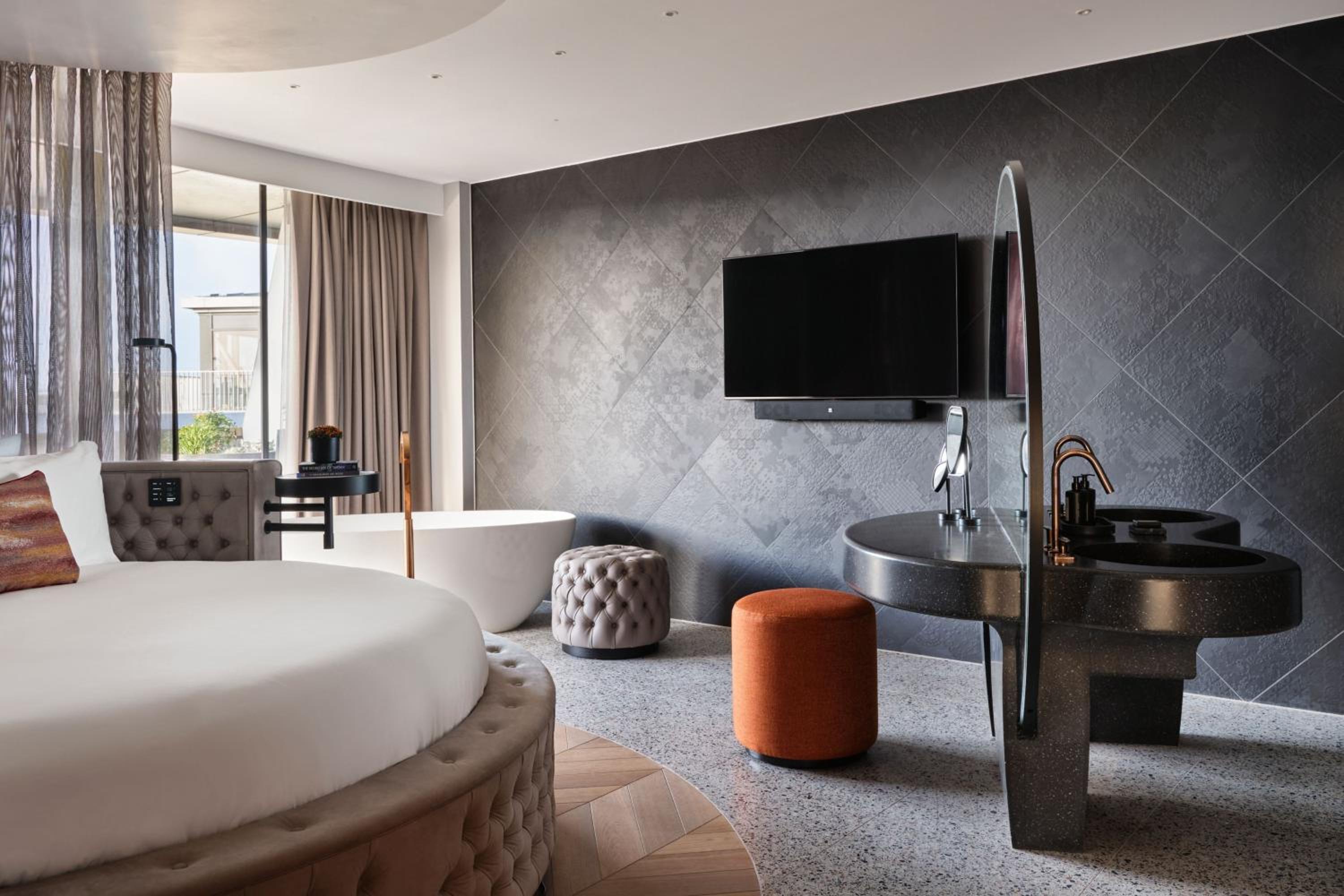 W Suite with City View