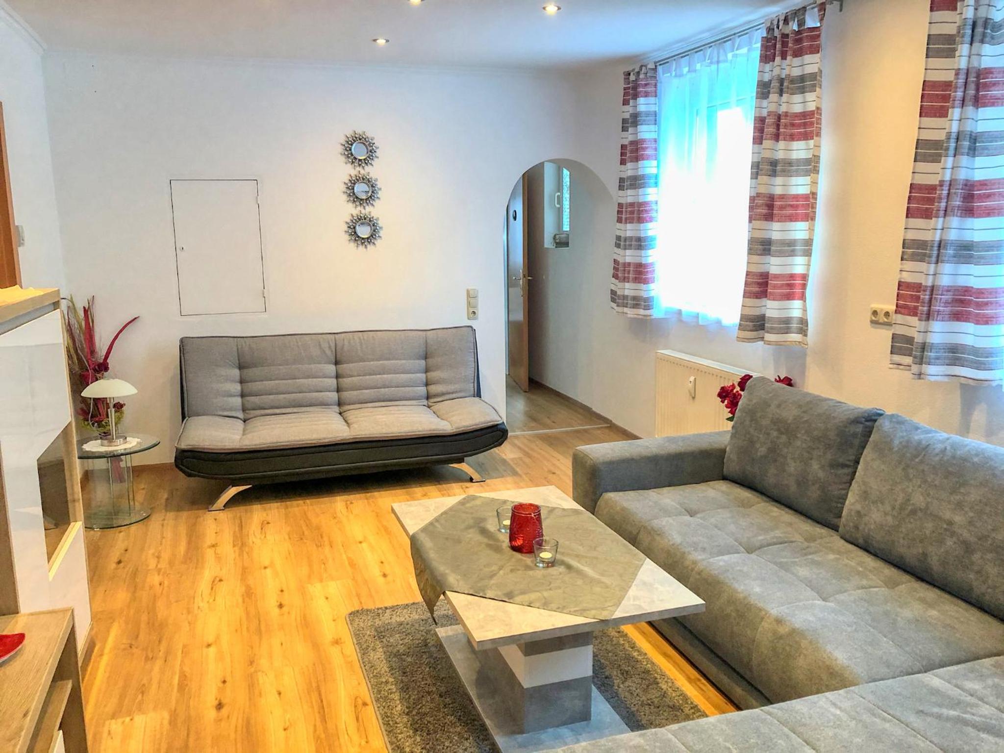 Apartment with Mountain View photo 2
