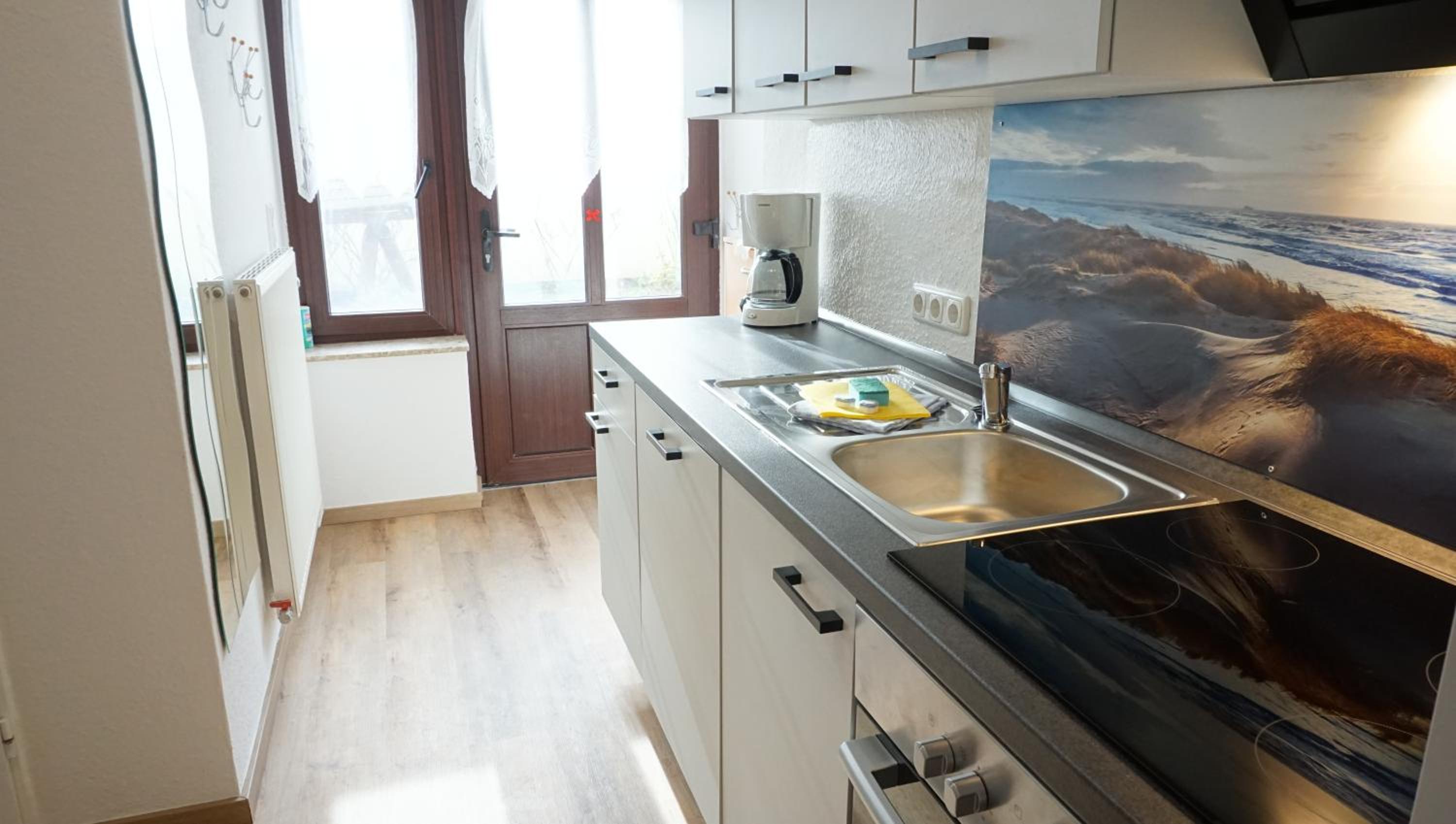 Apartment with Terrace photo 3