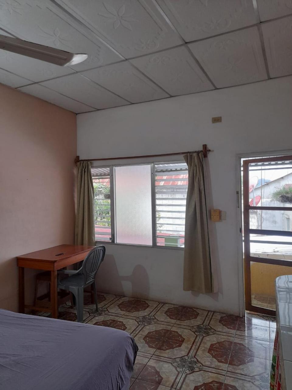 Twin Room With Private Bathroom photo 3