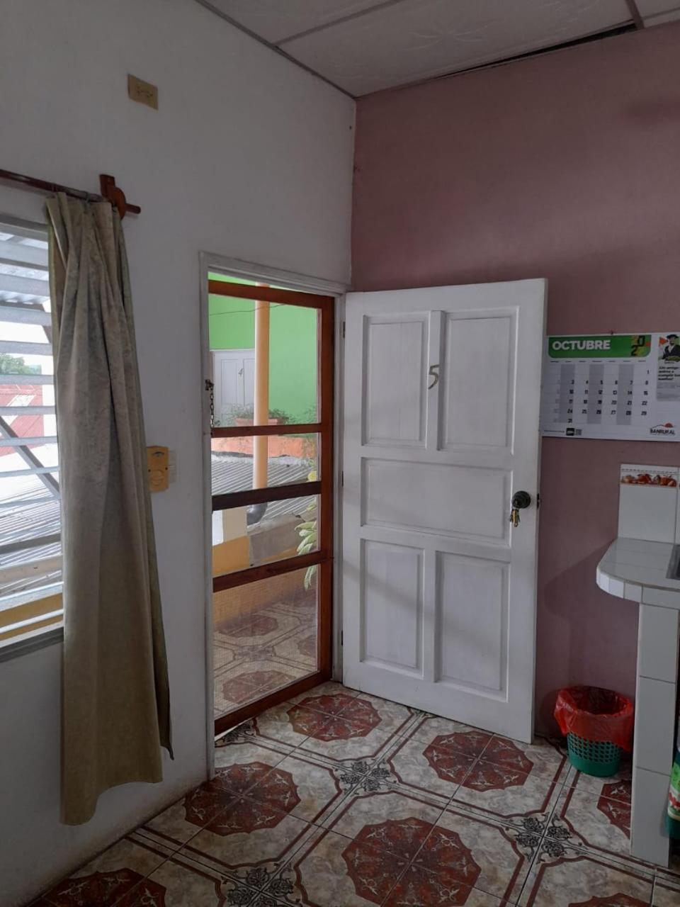 Triple Room With Private Bathroom photo 3