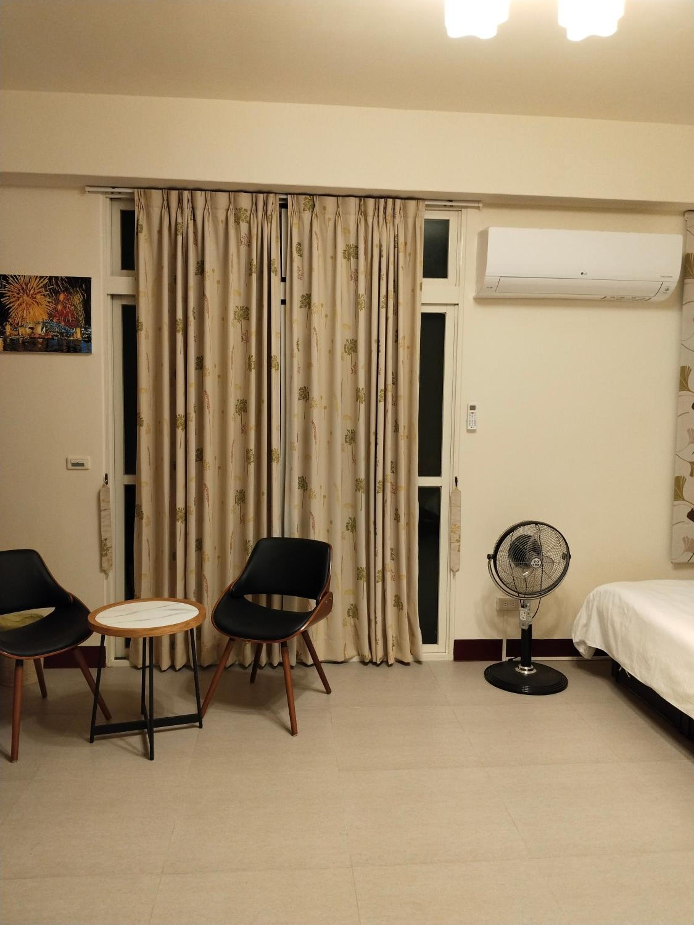 Twin Room with Balcony photo 3