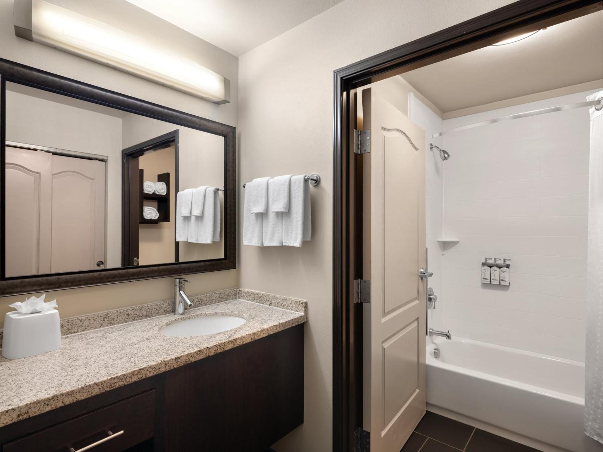 King Studio Suite photo 2
