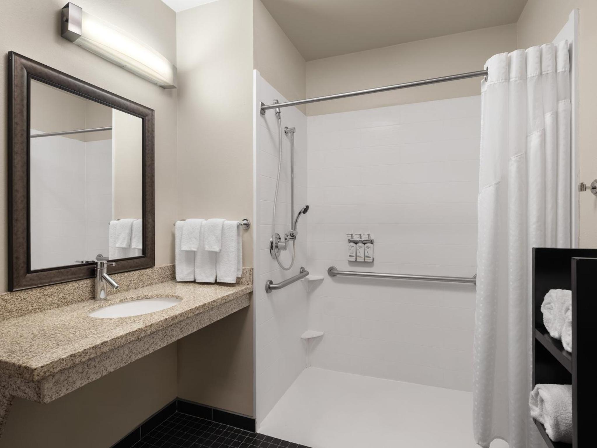 Queen Room with Accessible Roll In Shower - Non-Smoking