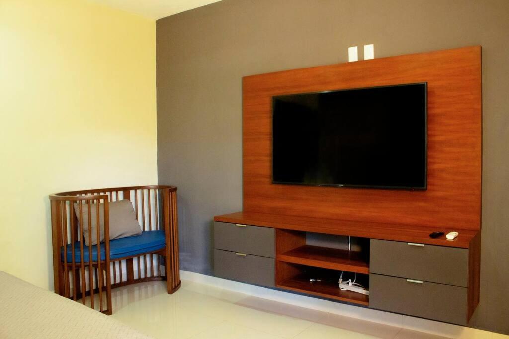 Villa photo 1