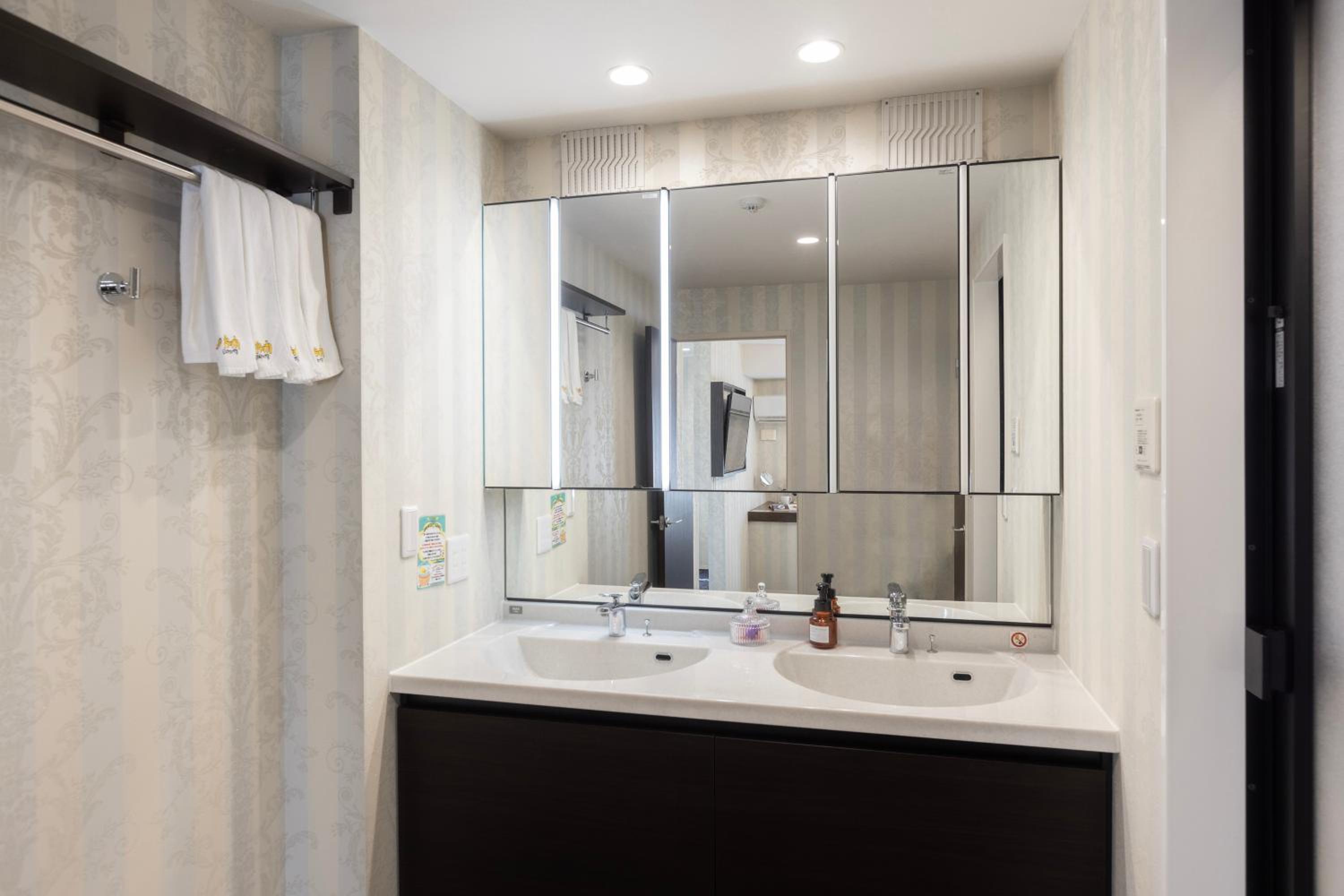 Suite with Balcony photo 2