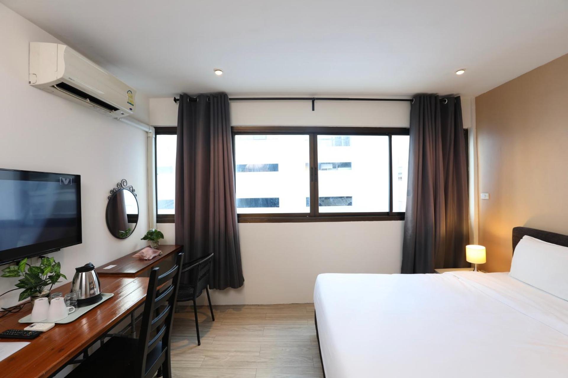 Budget Double Room photo 3