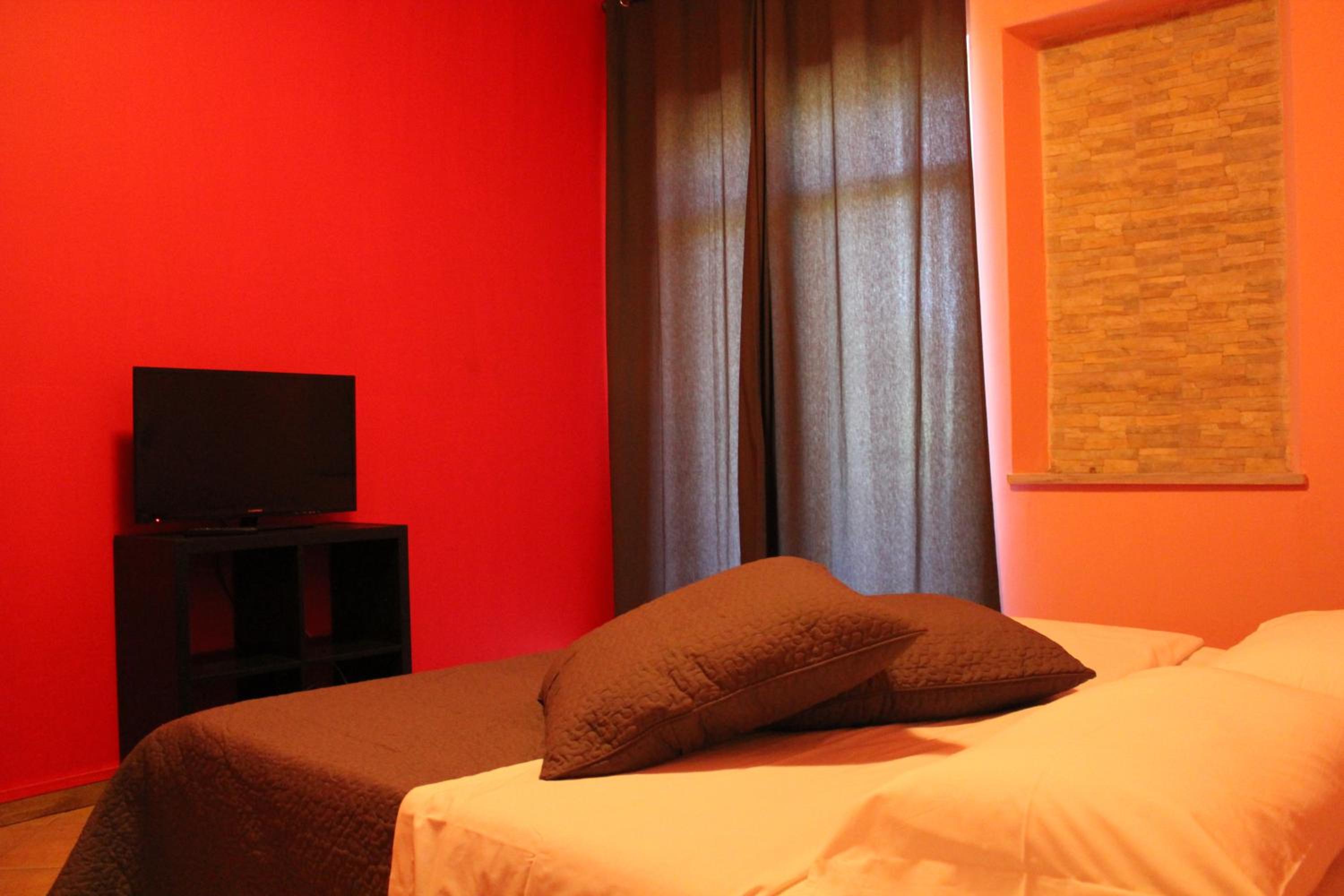 Double Room With Balcony And Garden View photo 3