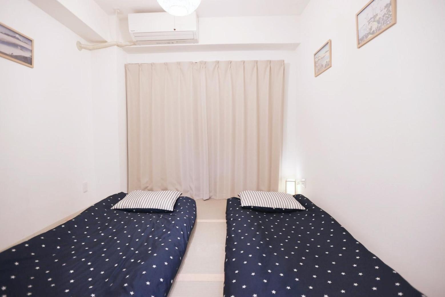 Apartment with Balcony photo 2