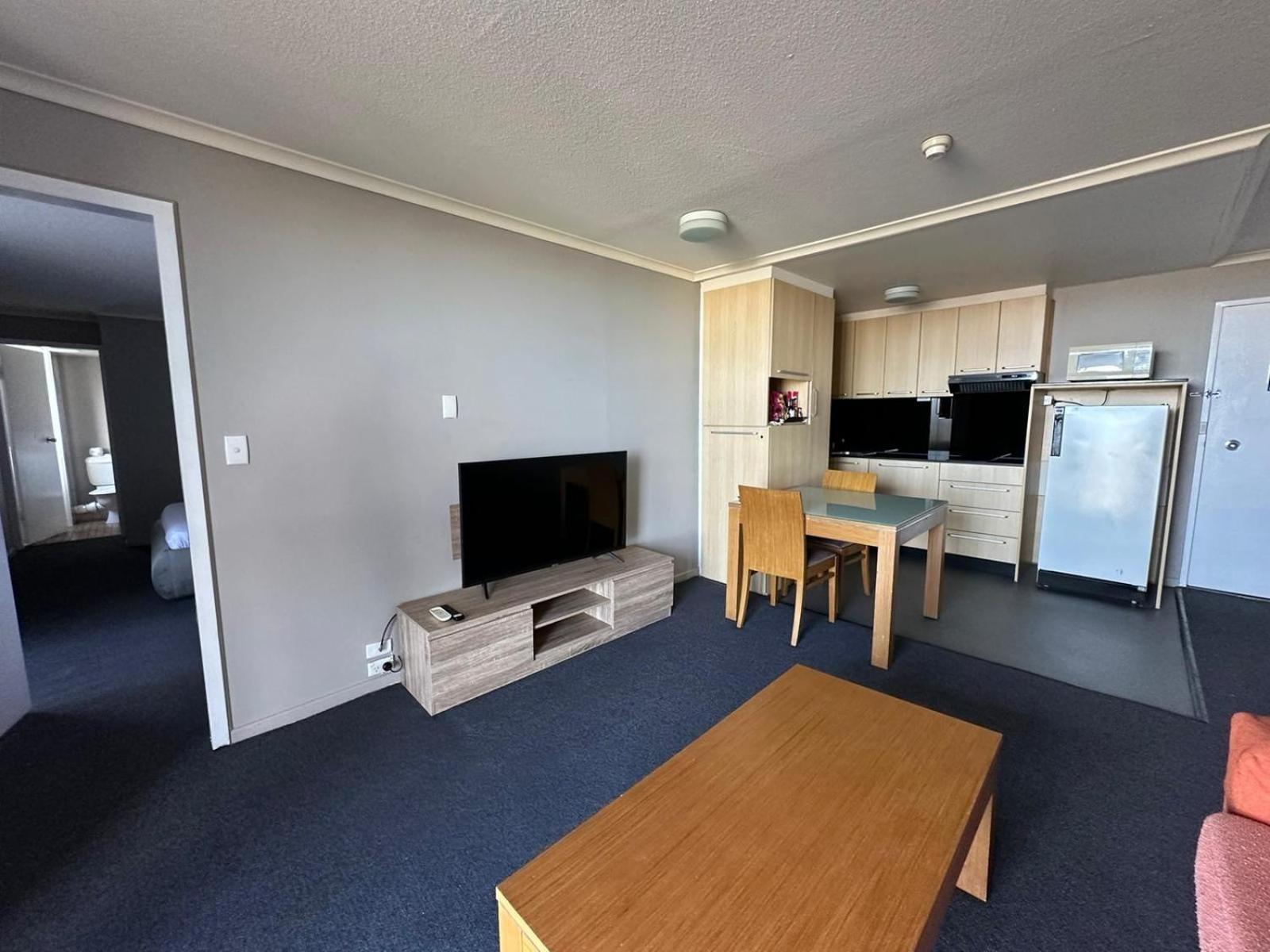 One-Bedroom Apartment - Photo 5