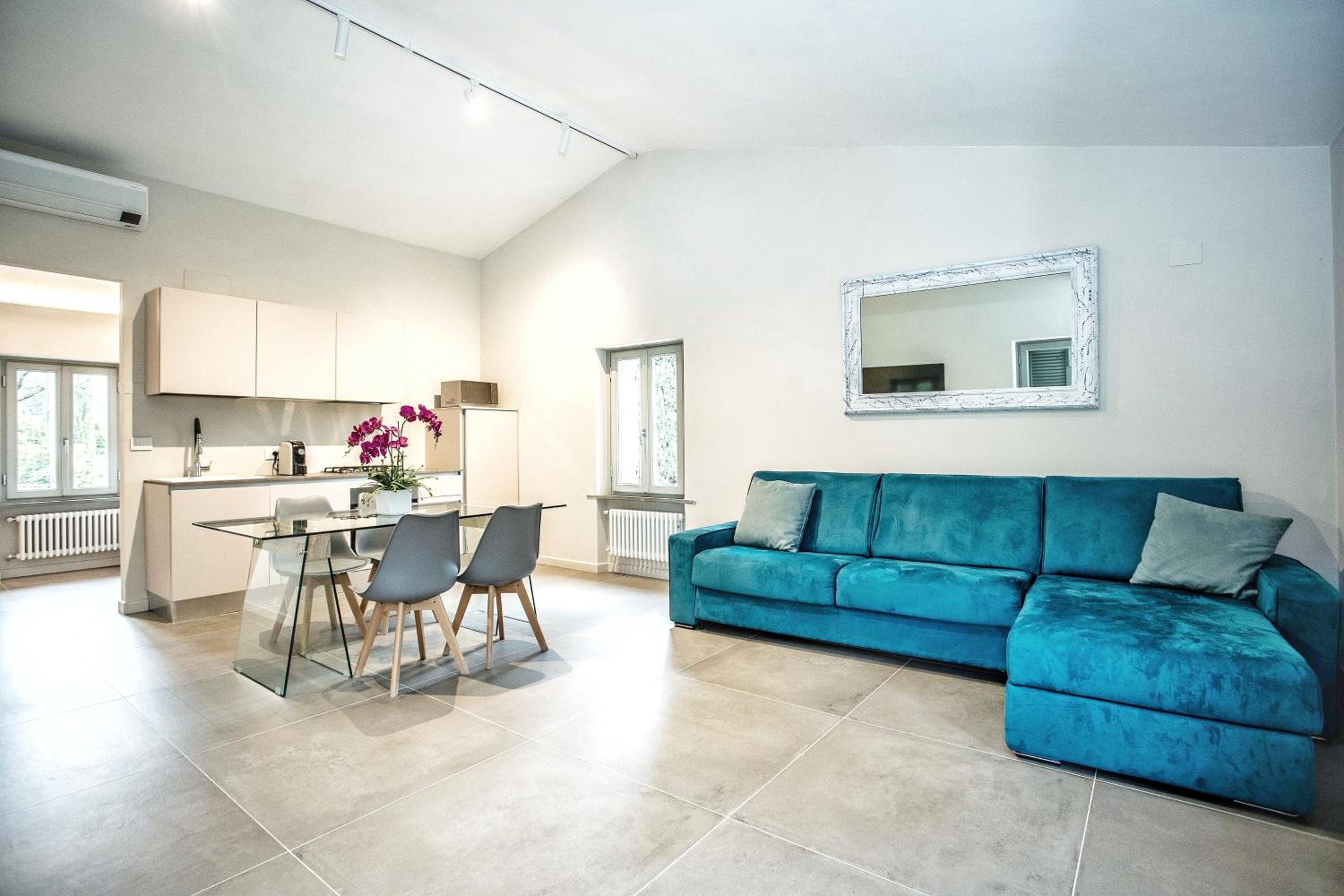 Two-Bedroom Apartment with Pool View photo 1