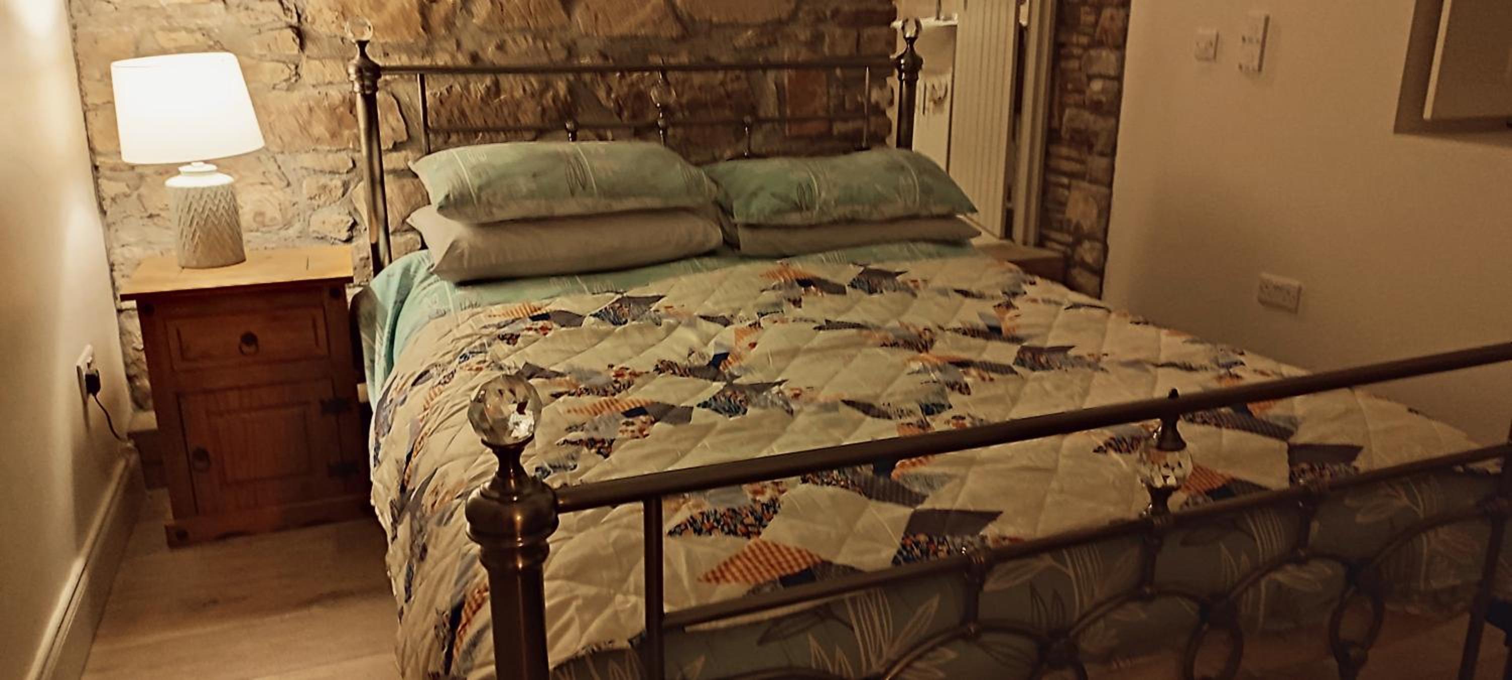 Two-Bedroom House - Photo 10