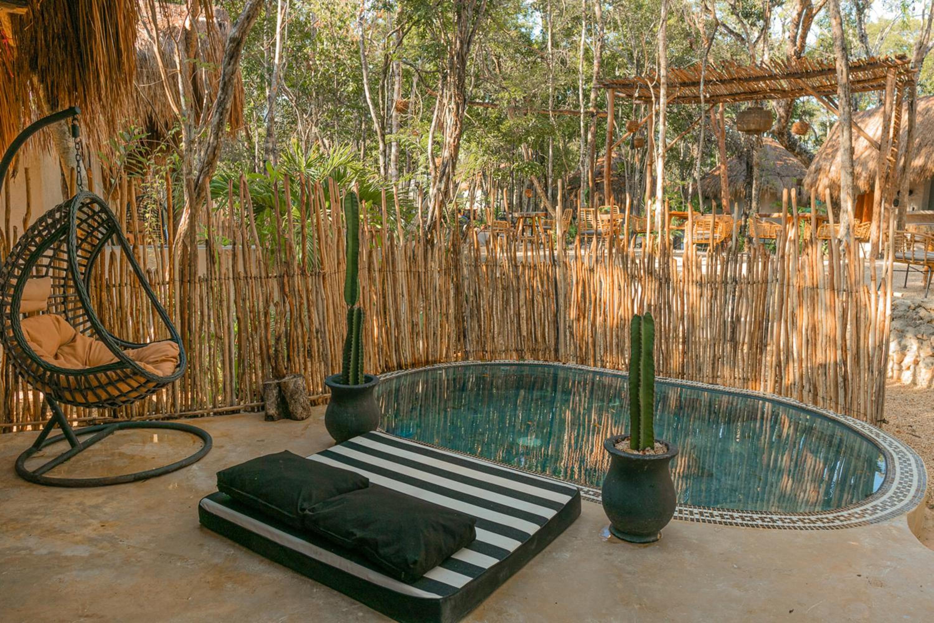 Villa with Private Pool - Photo 18